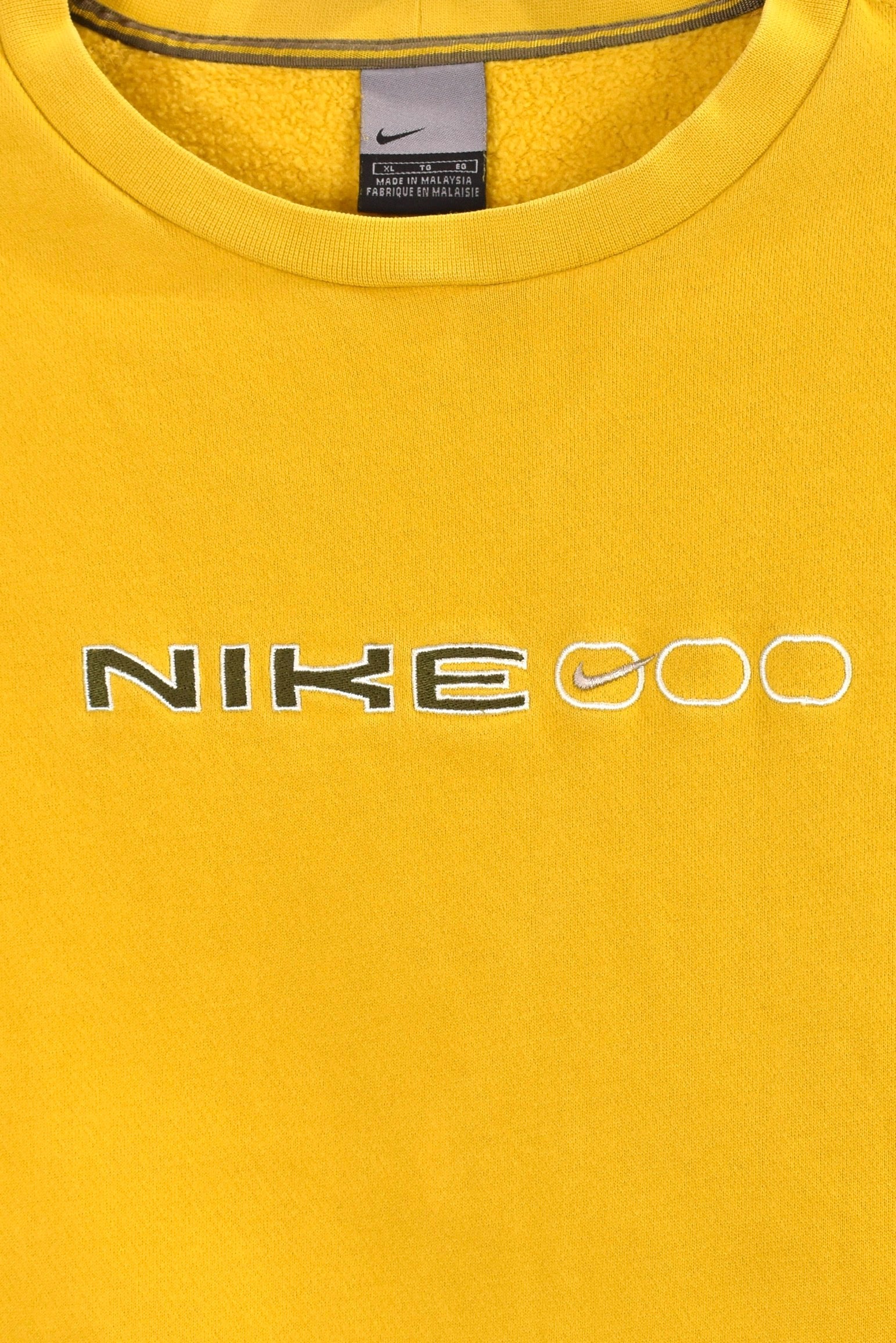 Vintage Nike sweatshirt (XL), yellow embroidered crewneck