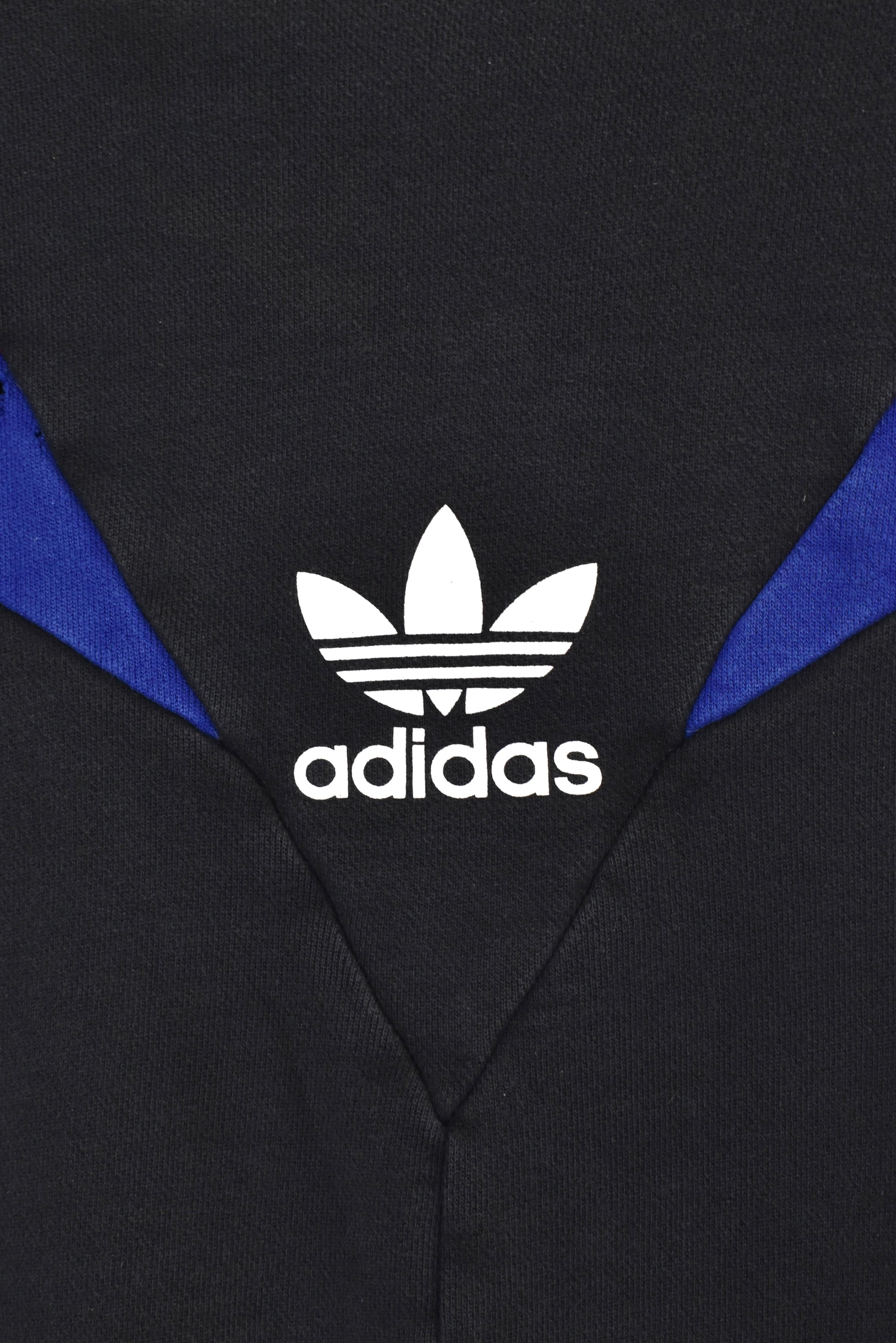 Vintage Adidas sweatshirt (M), black graphic crewneck