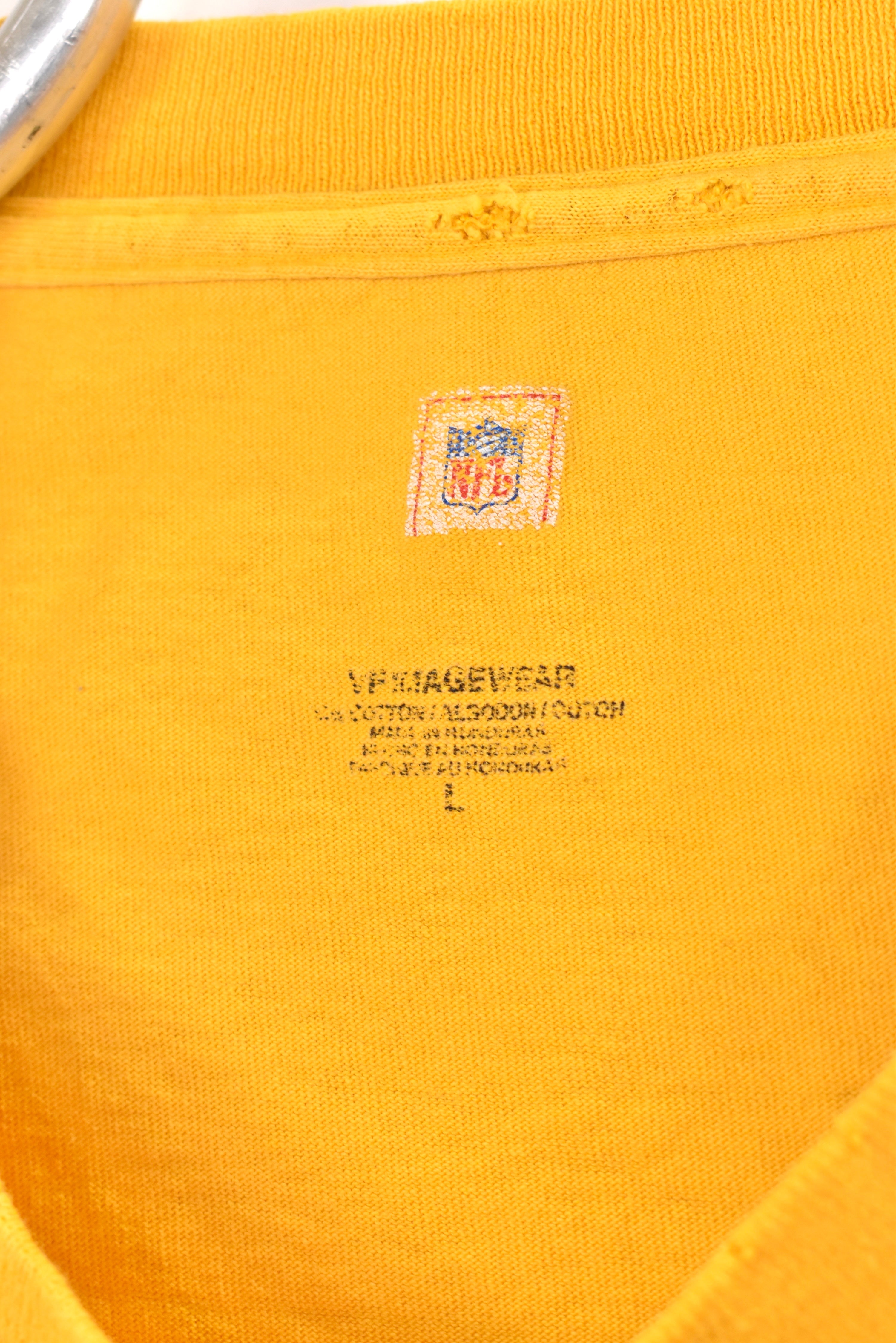 Vintage Green Bay Packers shirt, yellow NFL graphic tee - AU Large PRO SPORT