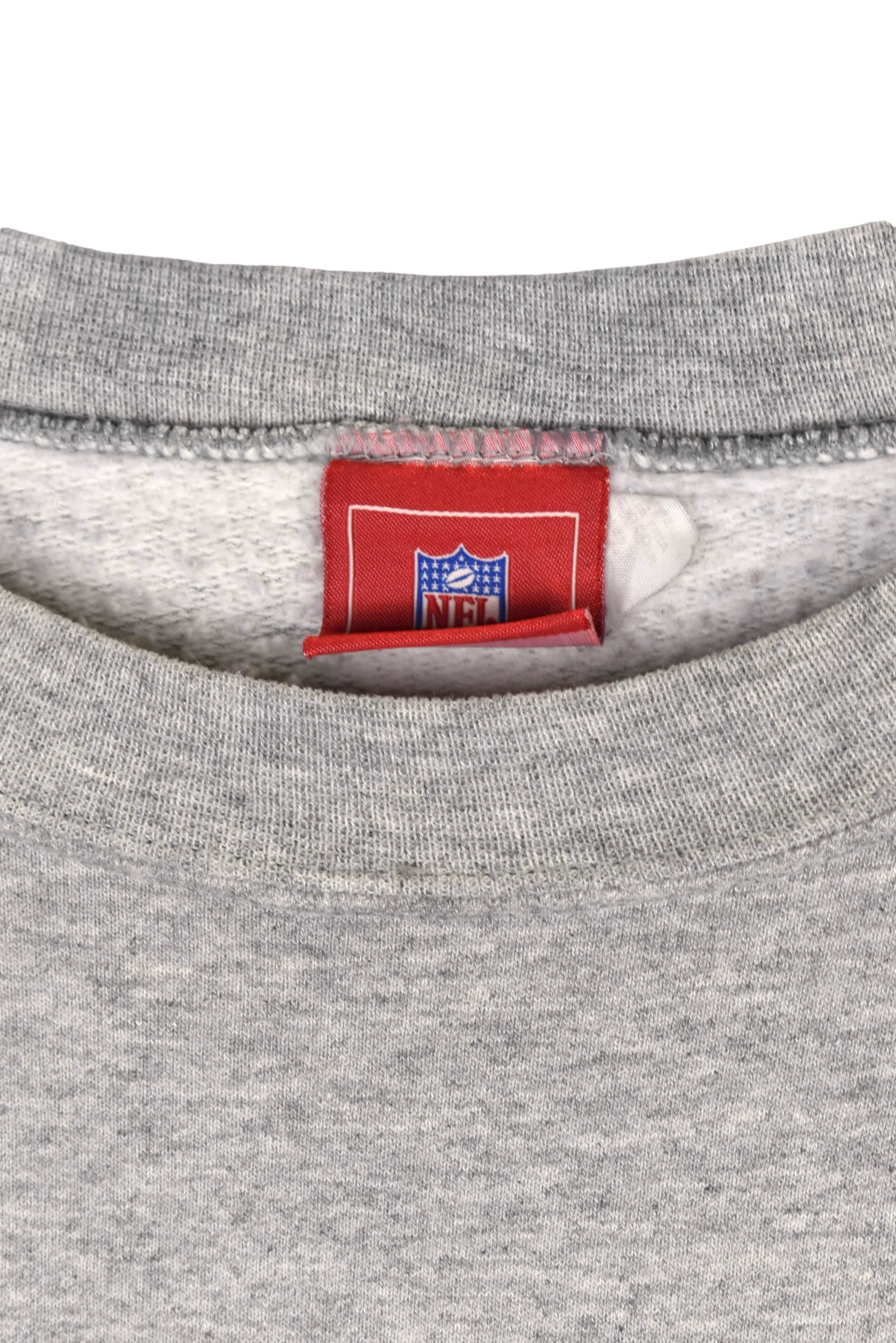 Vintage New England Patriots sweatshirt (2XL), grey NFL graphic crewneck