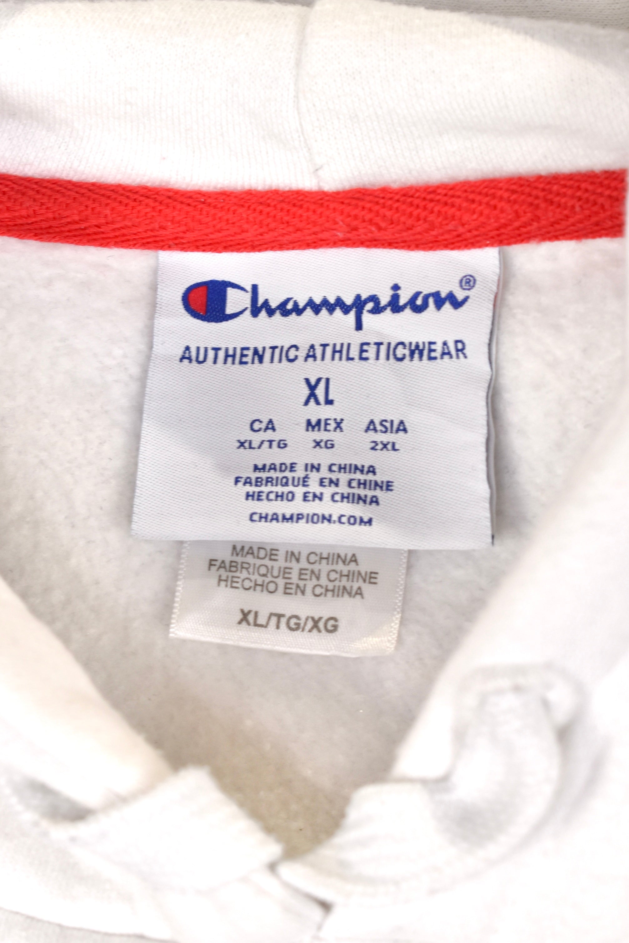 Modern University of Wisconsin hoodie, white embroidered sweatshirt - XL
