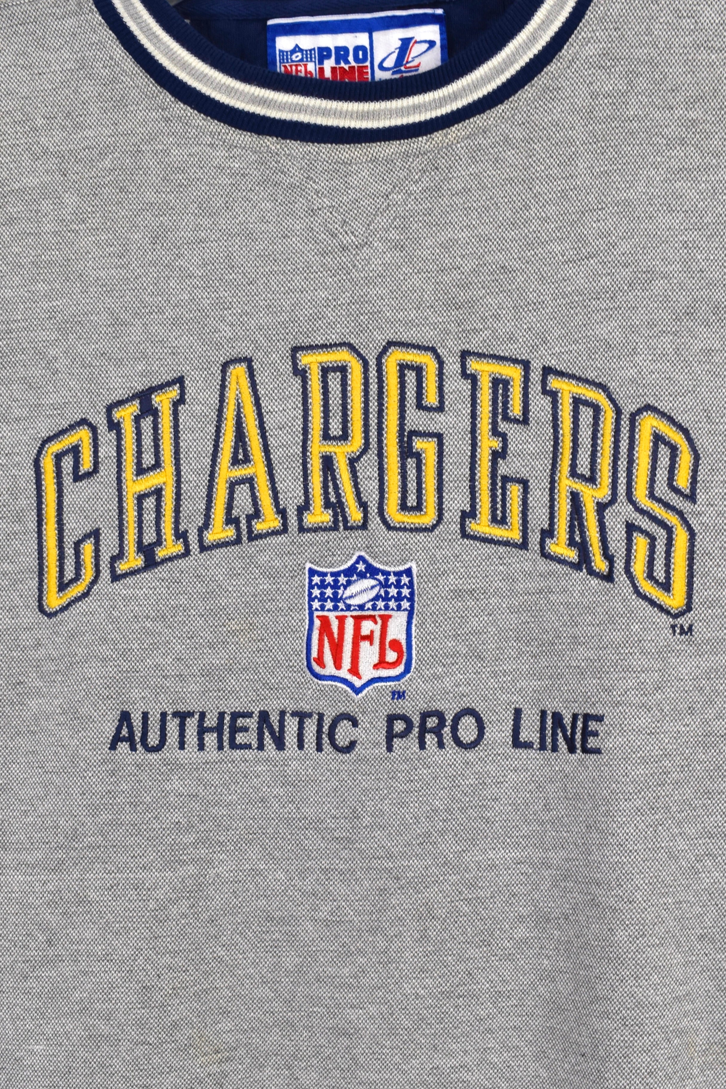 Vintage LA Chargers sweatshirt (XL), grey NFL embroidered crewneck