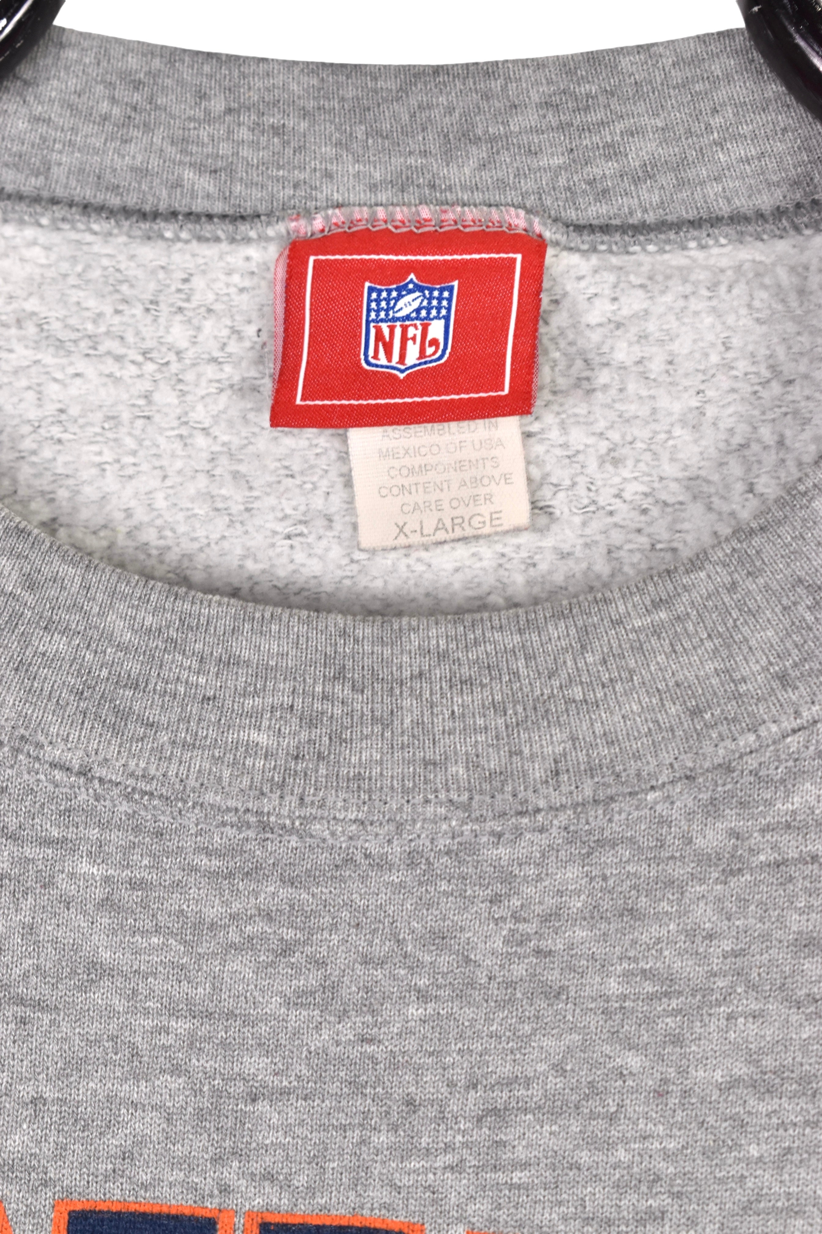 Vintage Denver Broncos sweatshirt (XL), grey NFL graphic crewneck