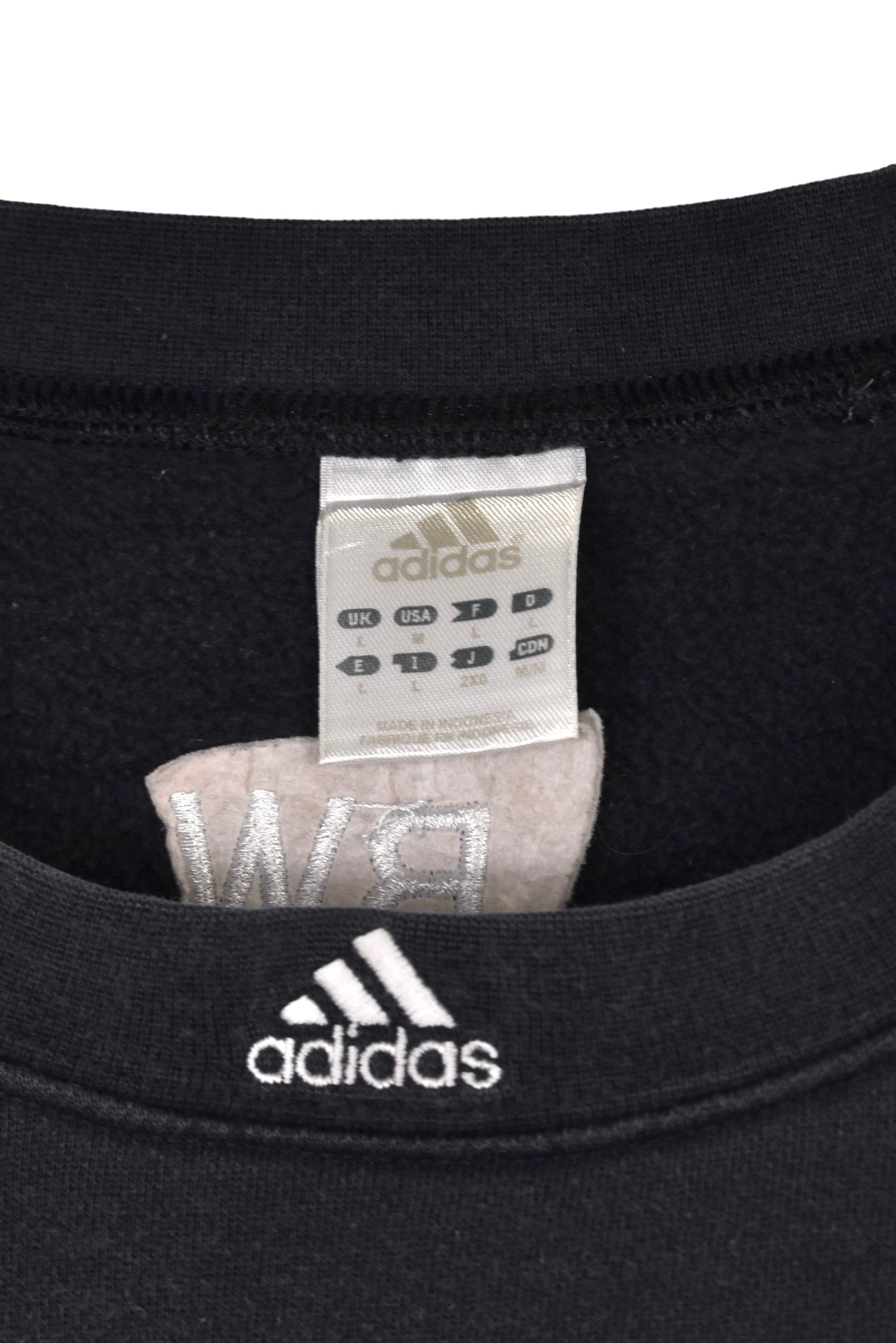 Vintage Adidas sweatshirt (L), black embroidered crewneck