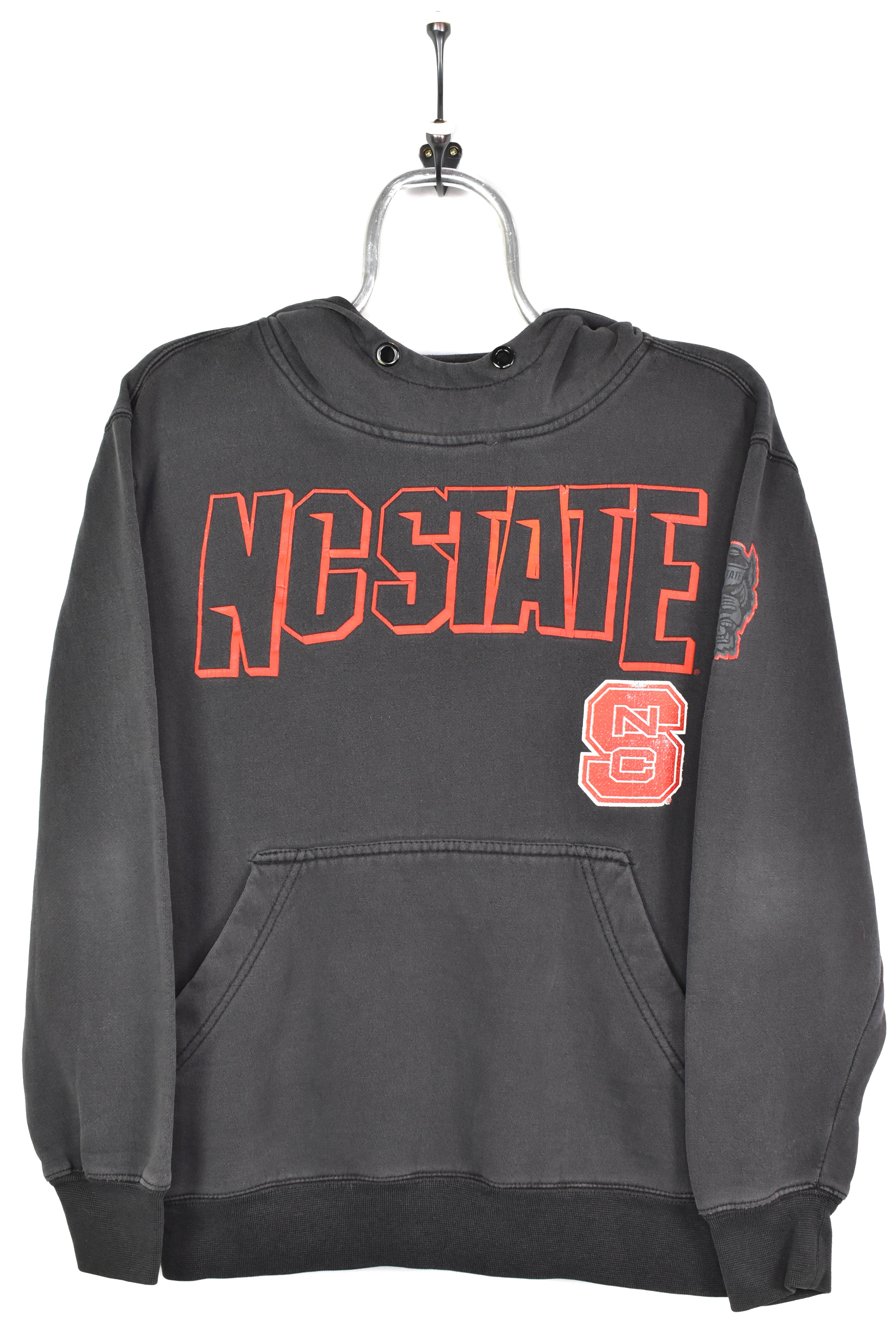 VINTAGE NORTH CAROLINA STATE UNIVERSITY BLACK HOODIE | MEDIUM COLLEGE
