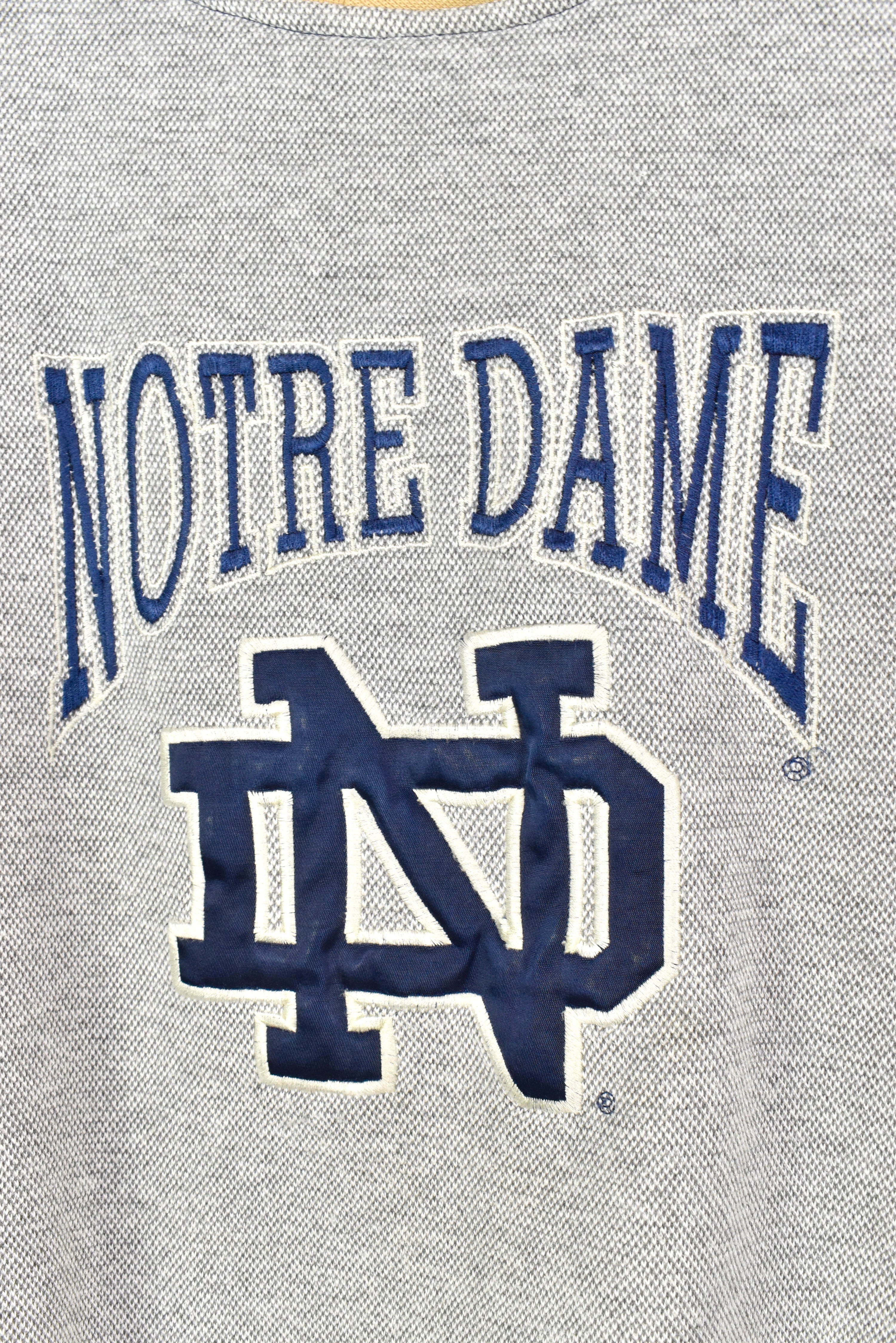 VINTAGE NOTRE DAME UNIVERSITY EMBROIDERED SWEATSHIRT | MEDIUM COLLEGE