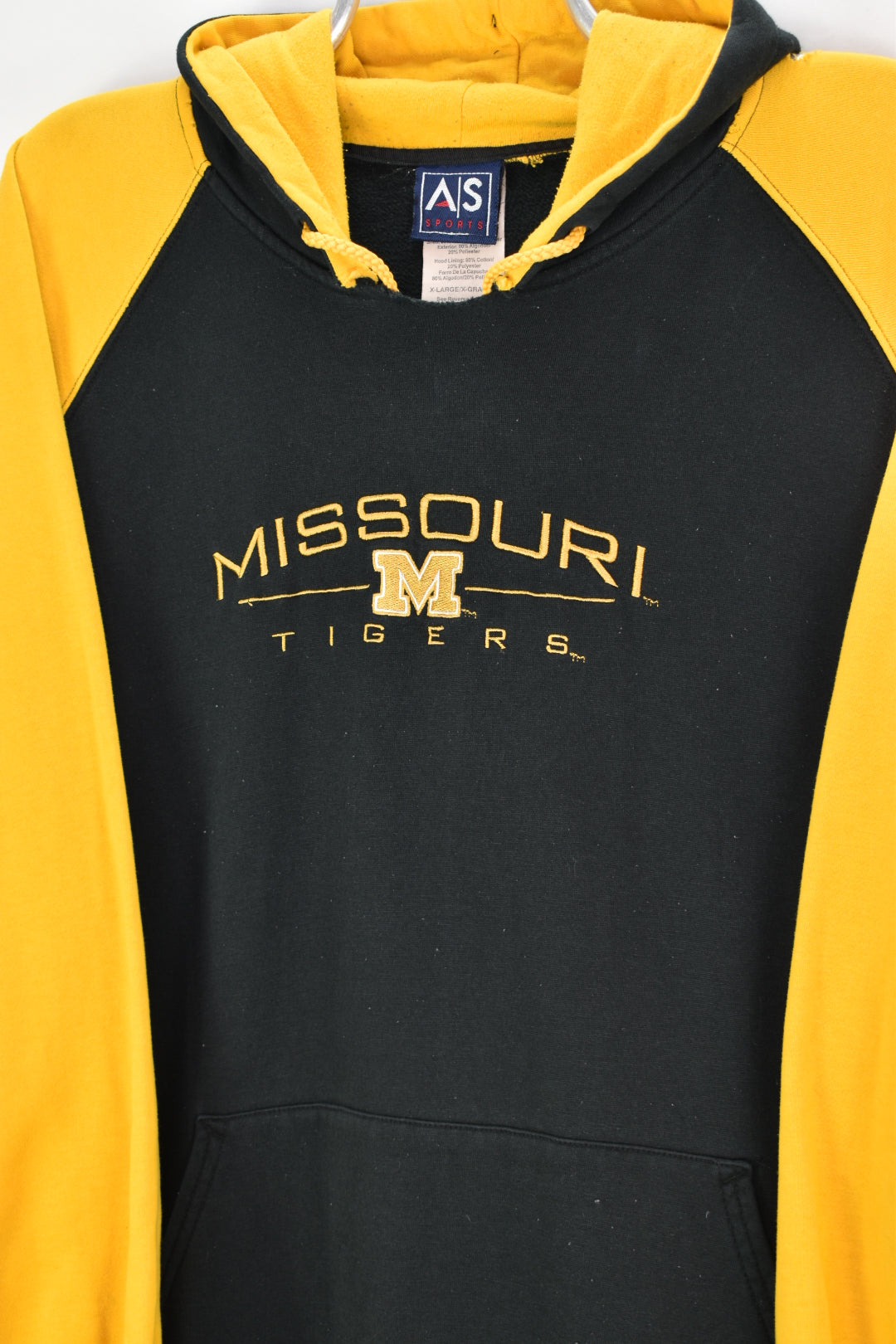 VINTAGE MISSOURI COLLEGE FOOTBALL EMBROIDERED BLACK HOODIE | XL COLLEGE