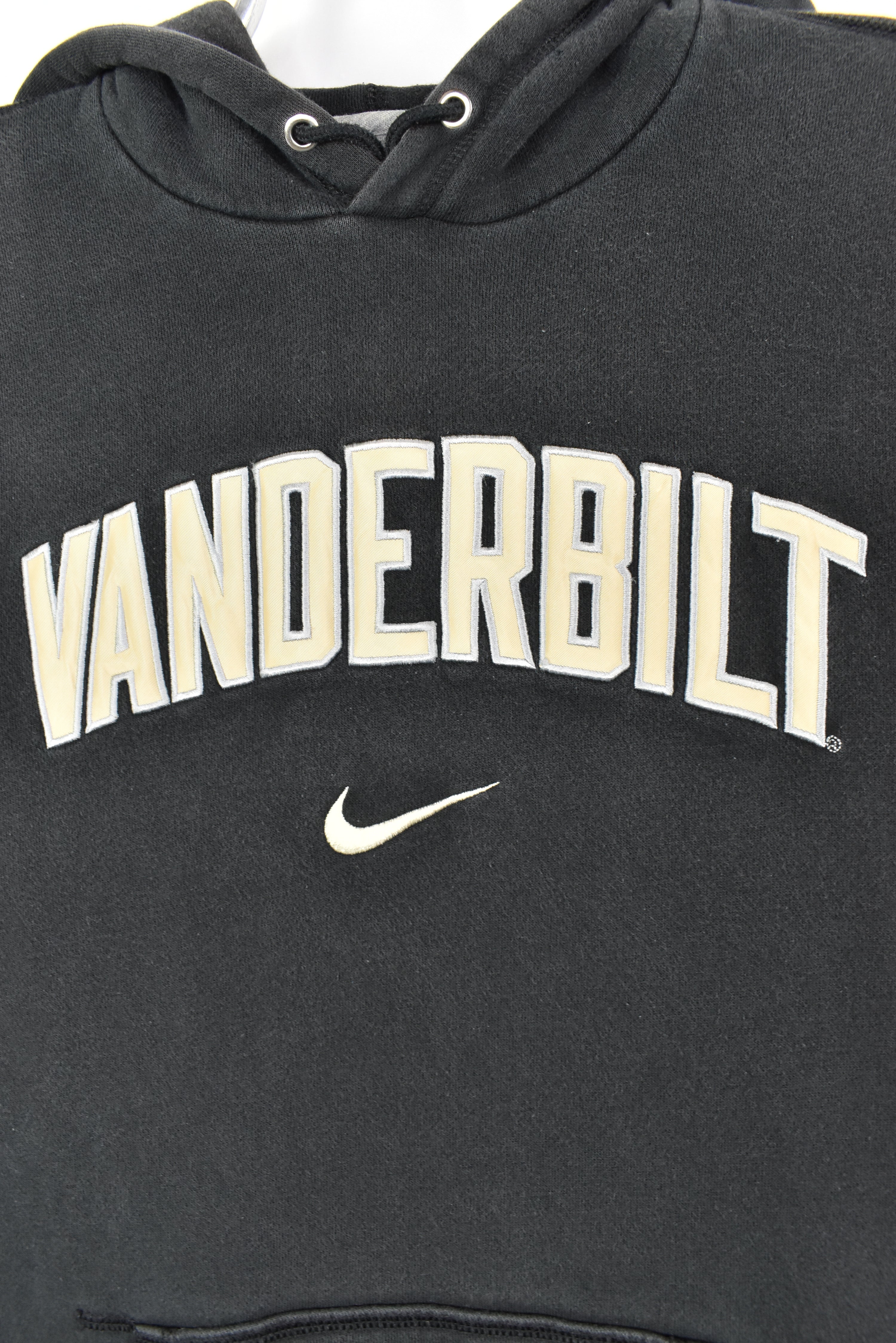 VINTAGE NIKE VANDERBILT UNIVERSITY EMBROIDERED BLACK HOODIE | LARGE COLLEGE