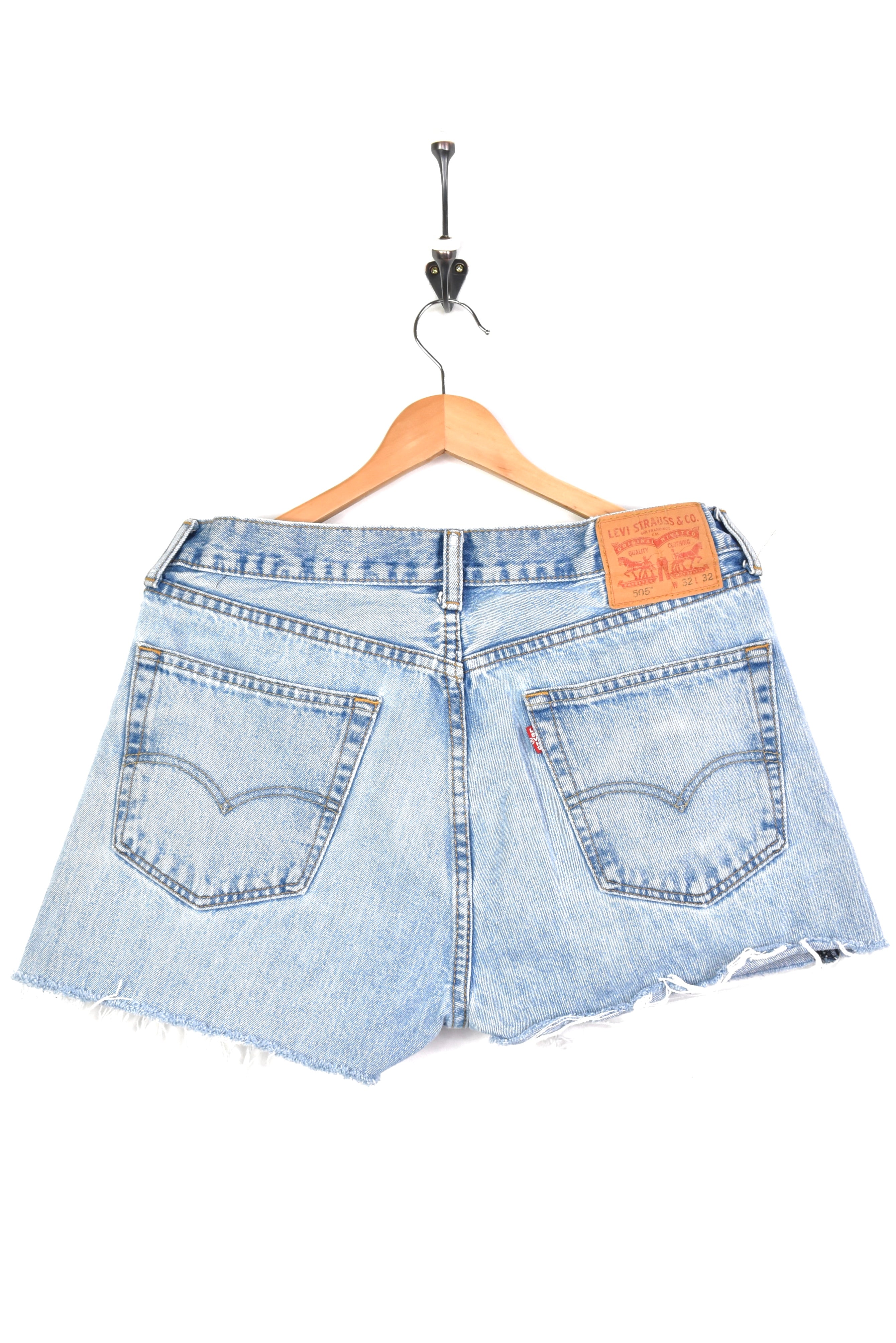 Women's vintage Levi's shorts, rework denim jeans - blue, W32" LEVIS