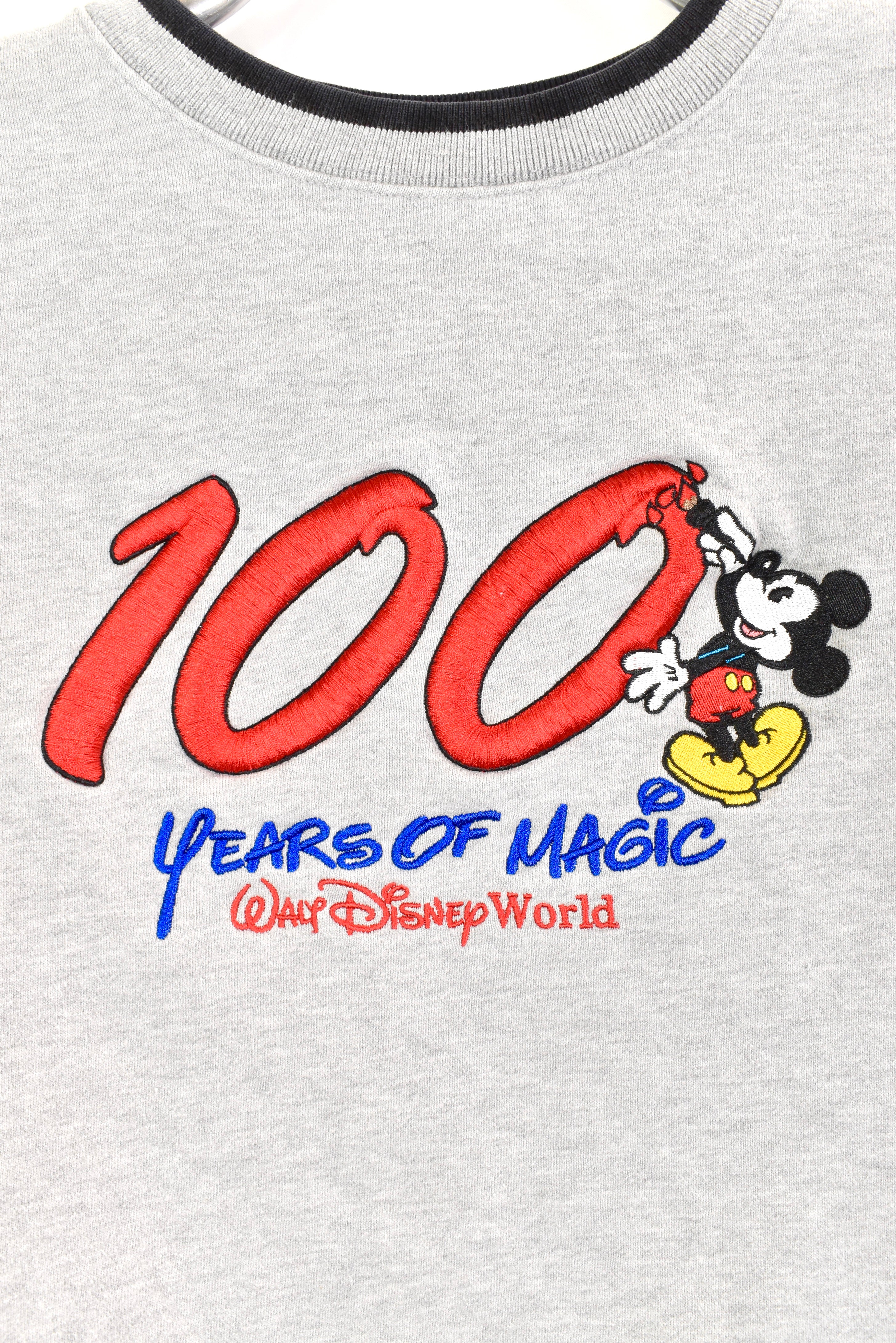 Vintage Women's Disney World embroidered grey sweatshirt | Small DISNEY / CARTOON