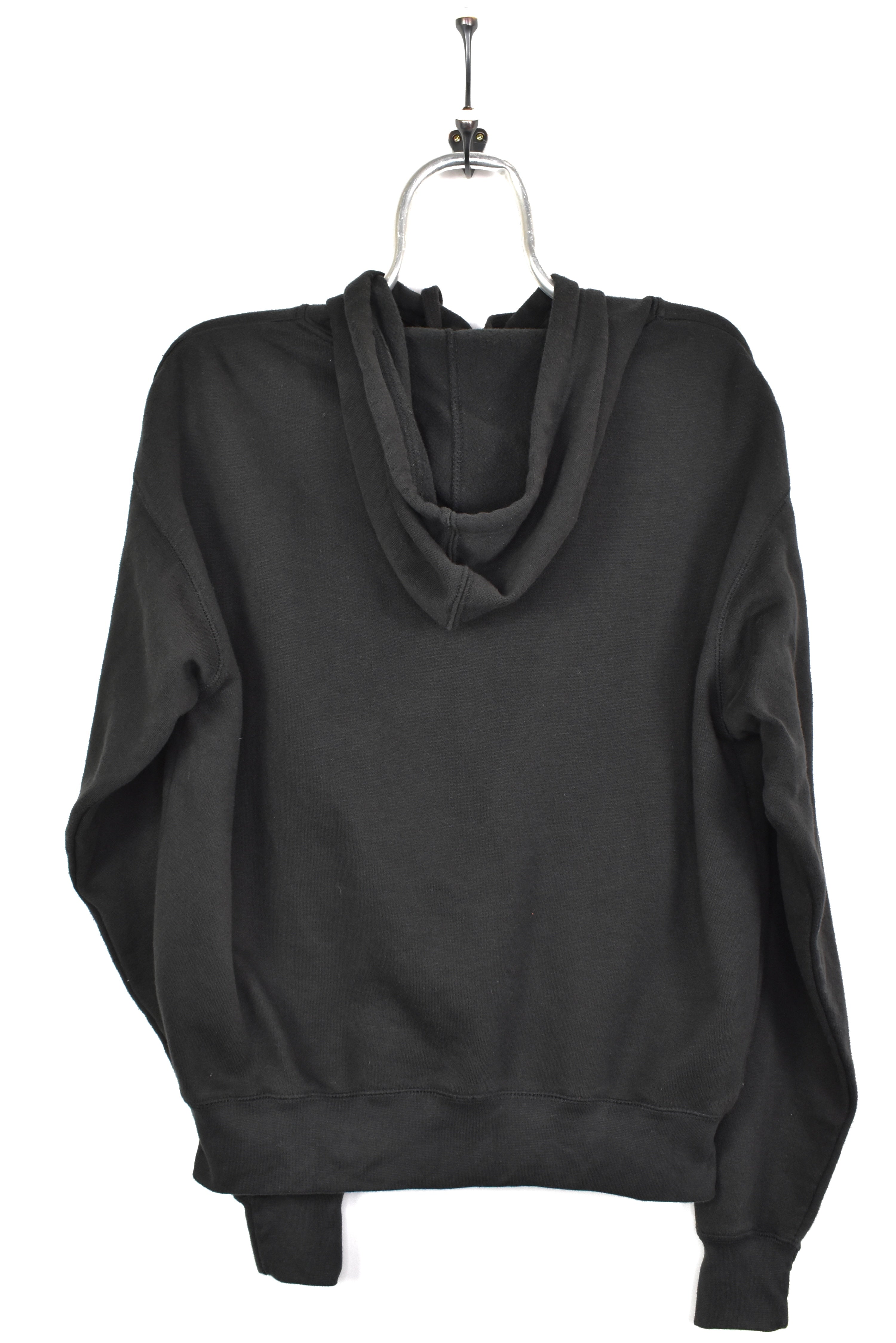 VINTAGE NEBRASKA UNIVERSITY EMBROIDERED BLACK HOODIE | MEDIUM COLLEGE