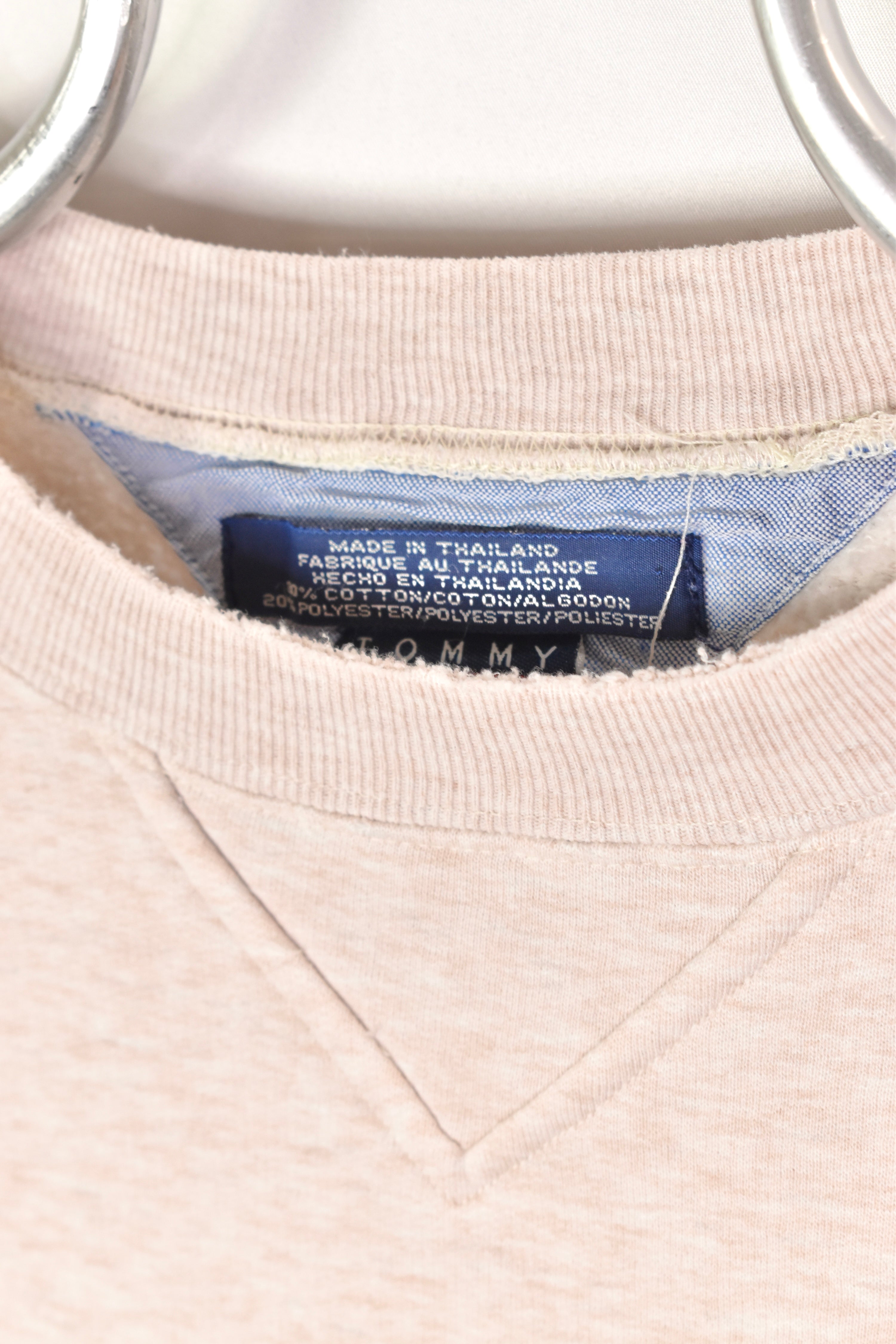 Vintage Tommy Hilfiger cream sweatshirt | XL TOMMY HILFIGER