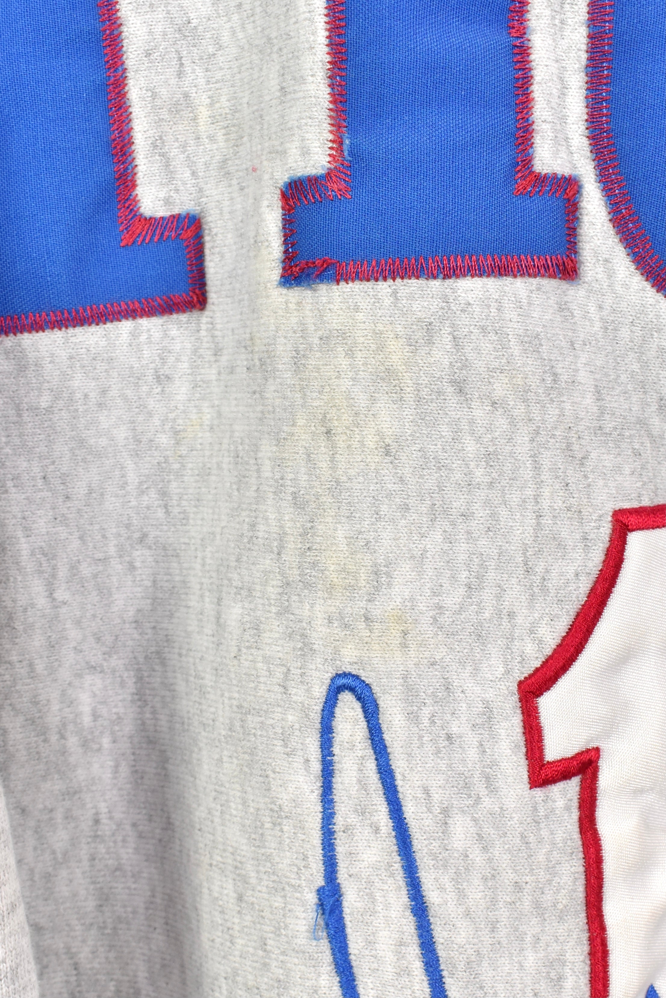 Vintage NFL New England Patriots embroidered grey sweatshirt | Large PRO SPORT