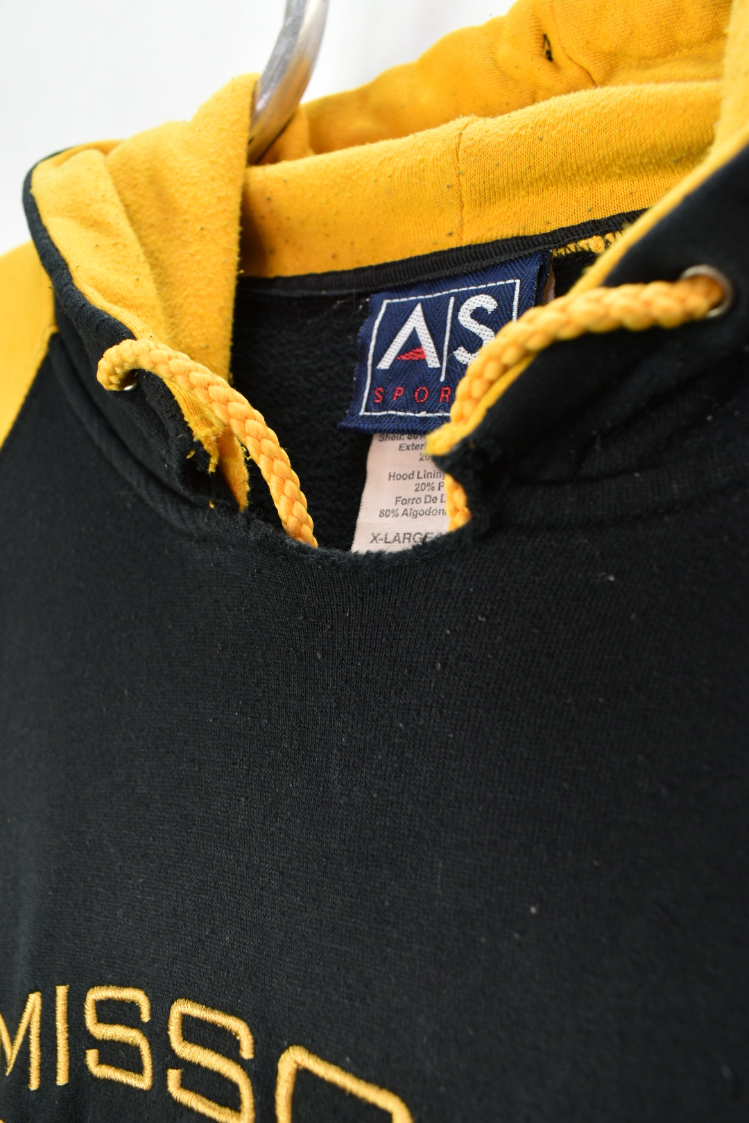 VINTAGE MISSOURI COLLEGE FOOTBALL EMBROIDERED BLACK HOODIE | XL COLLEGE