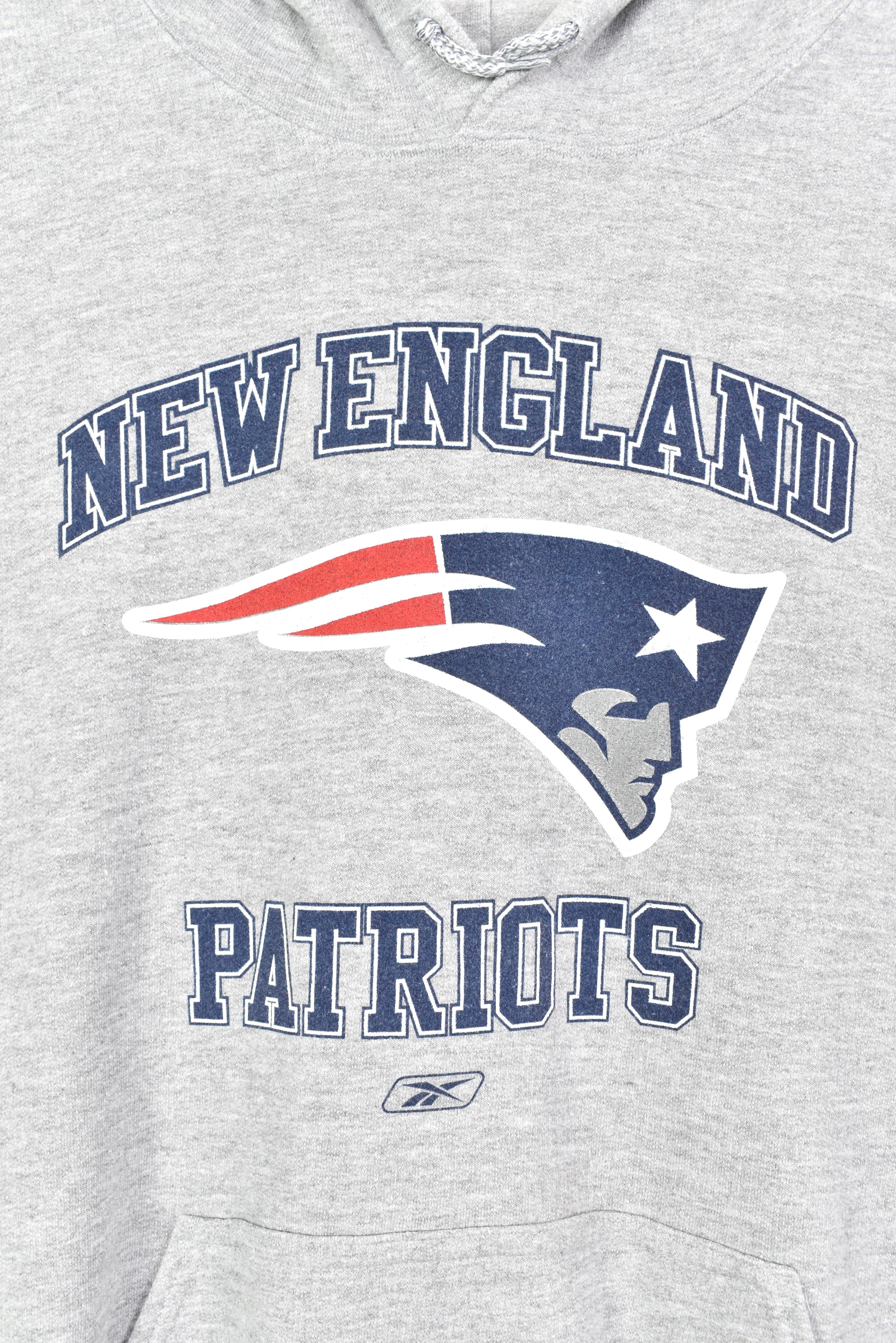Vintage New England Patriots hoodie, NFL graphic sweatshirt - large, grey PRO SPORT