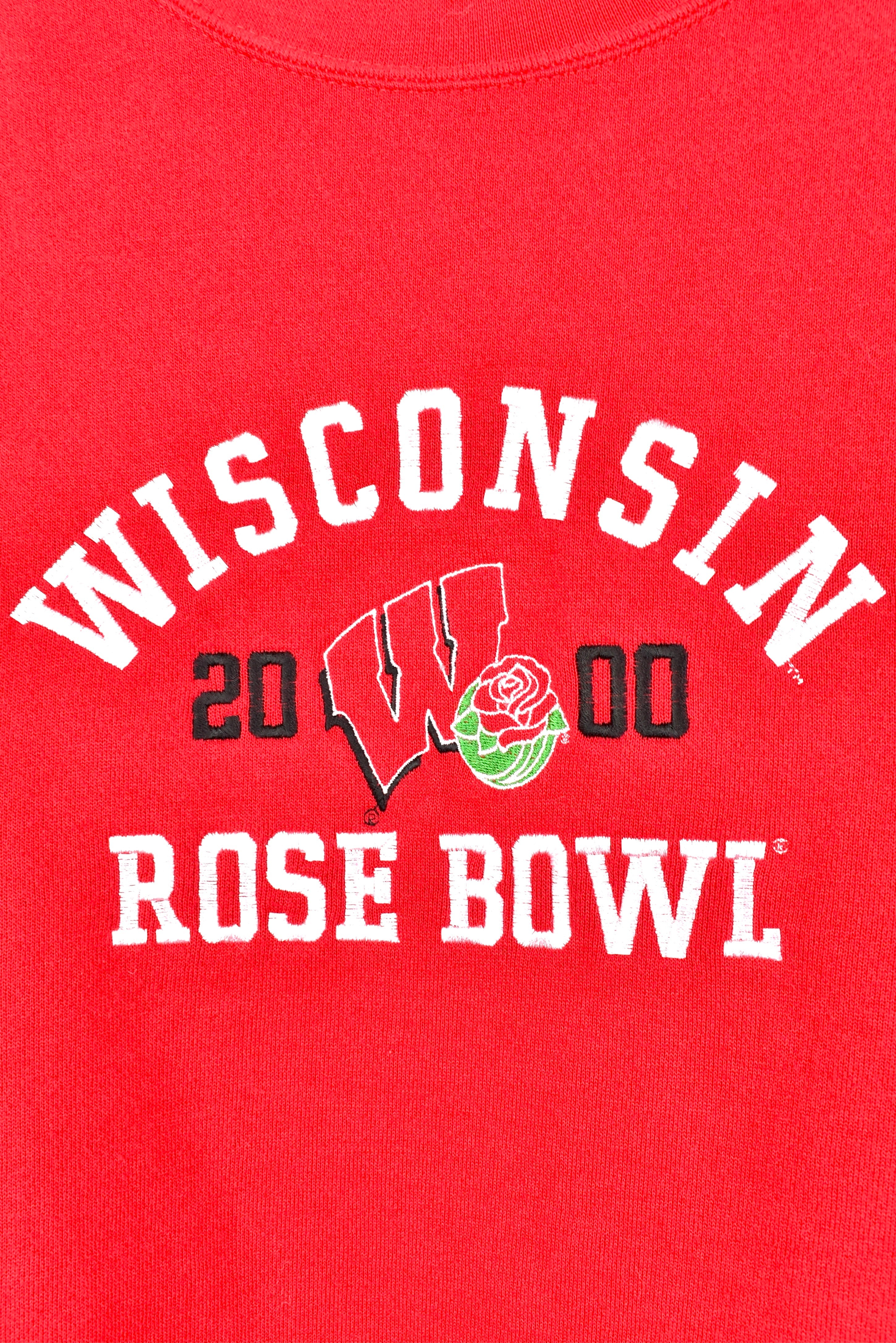 Vintage Wisconsin University sweatshirt, 2000 red embroidered crewneck - AU Large COLLEGE
