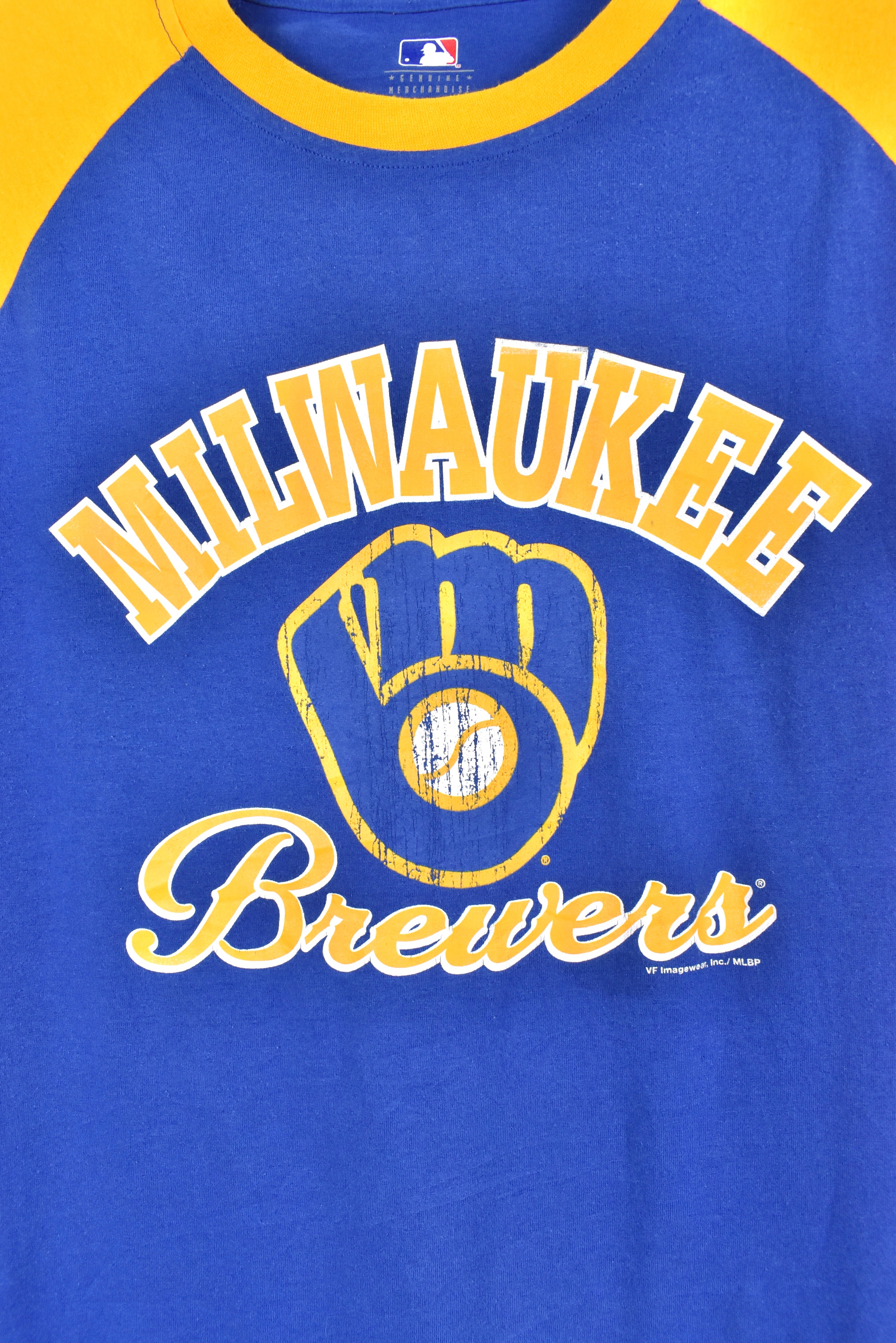 Modern Milwaukee Brewers shirt, MLB blue graphic tee - AU Large PRO SPORT