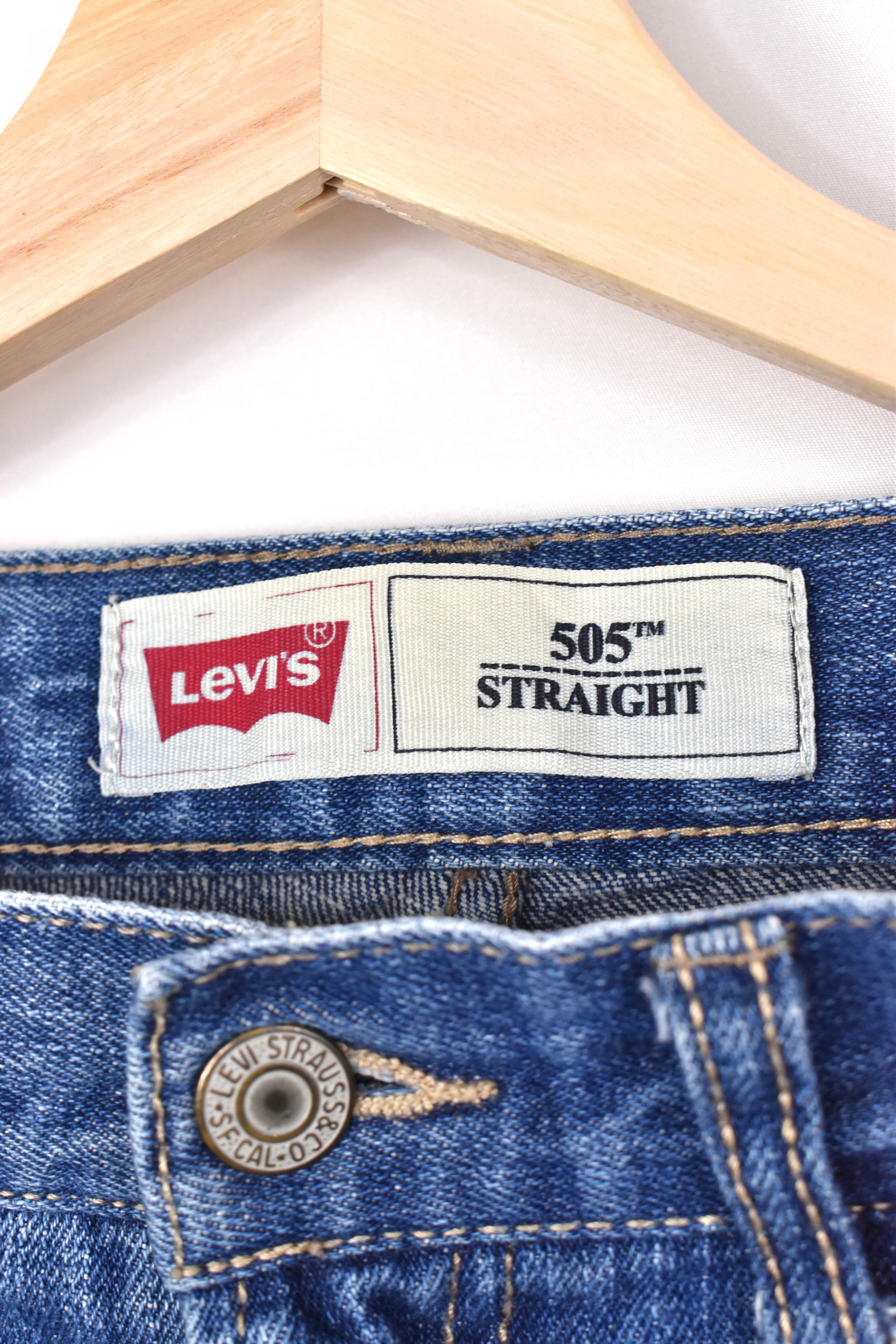 Women's vintage Levi's shorts, rework denim jeans - blue, W29" LEVIS