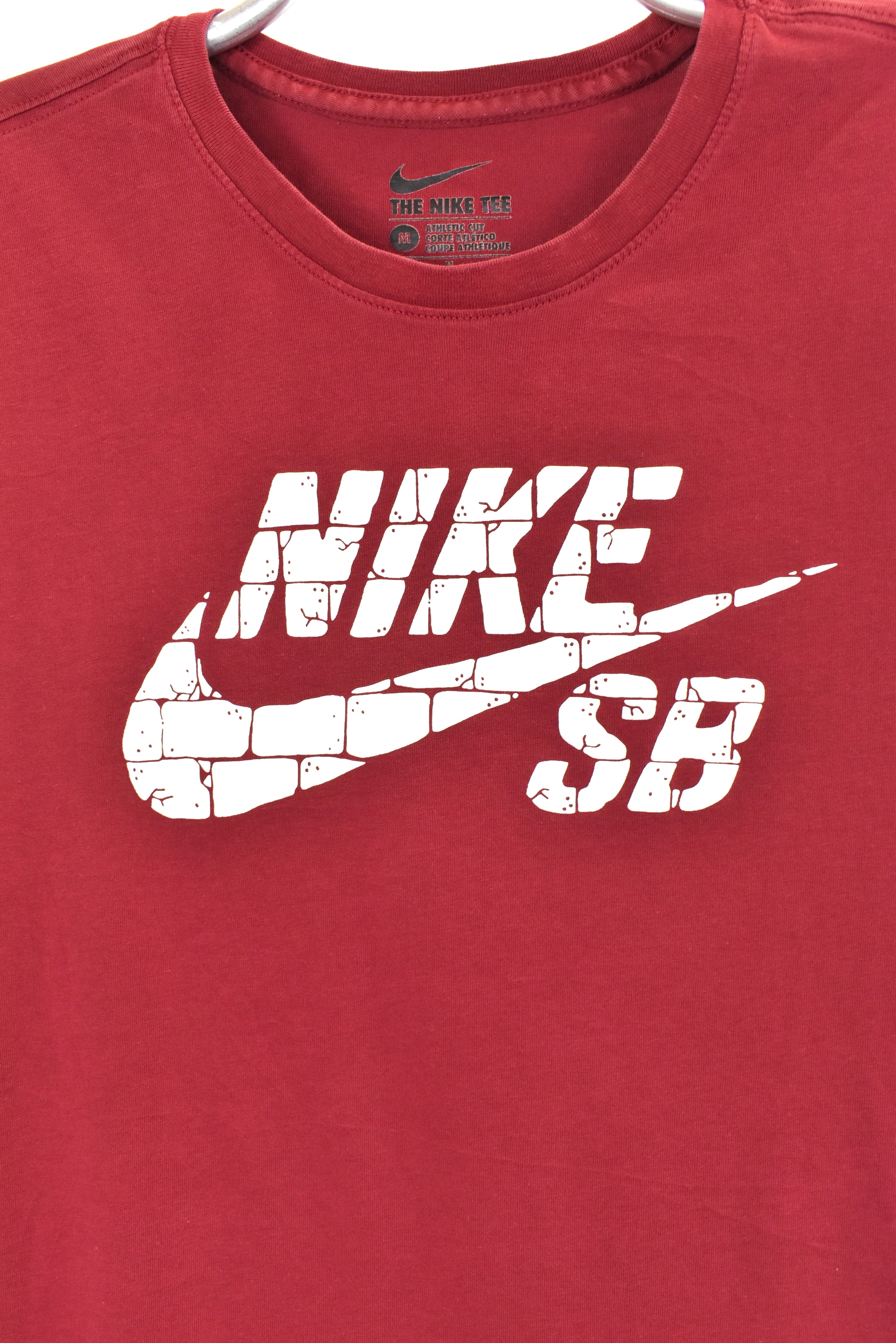 Modern Nike Dri-Fit shirt, burgundy graphic tee - AU Medium NIKE