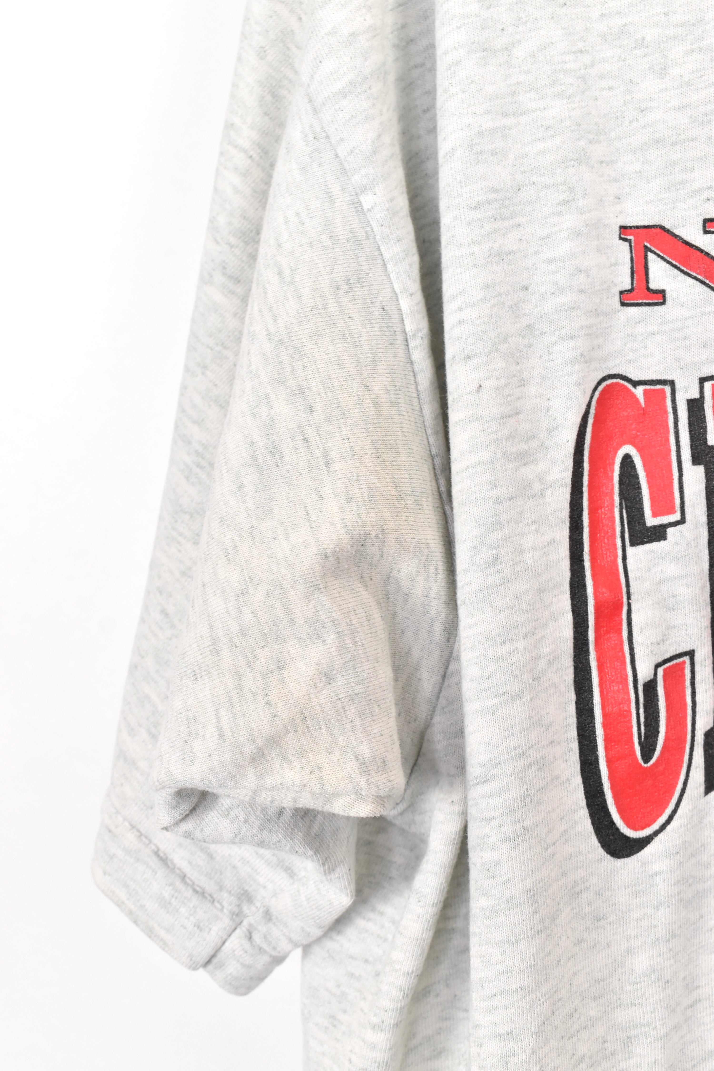 Vintage New Hampton football shirt, 1999 grey graphic tee - AU XL COLLEGE