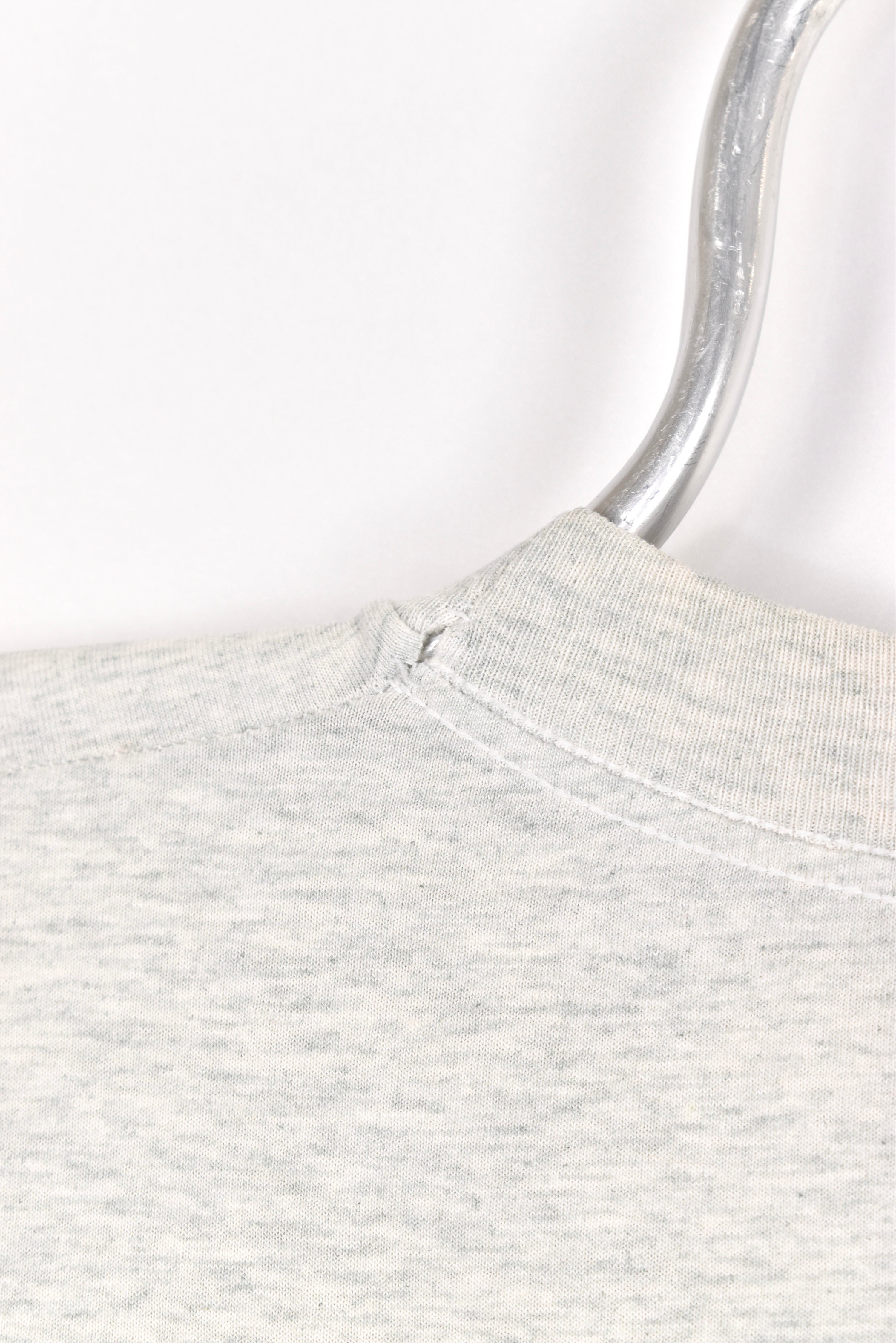 Vintage New Hampton football shirt, 1999 grey graphic tee - AU XL COLLEGE