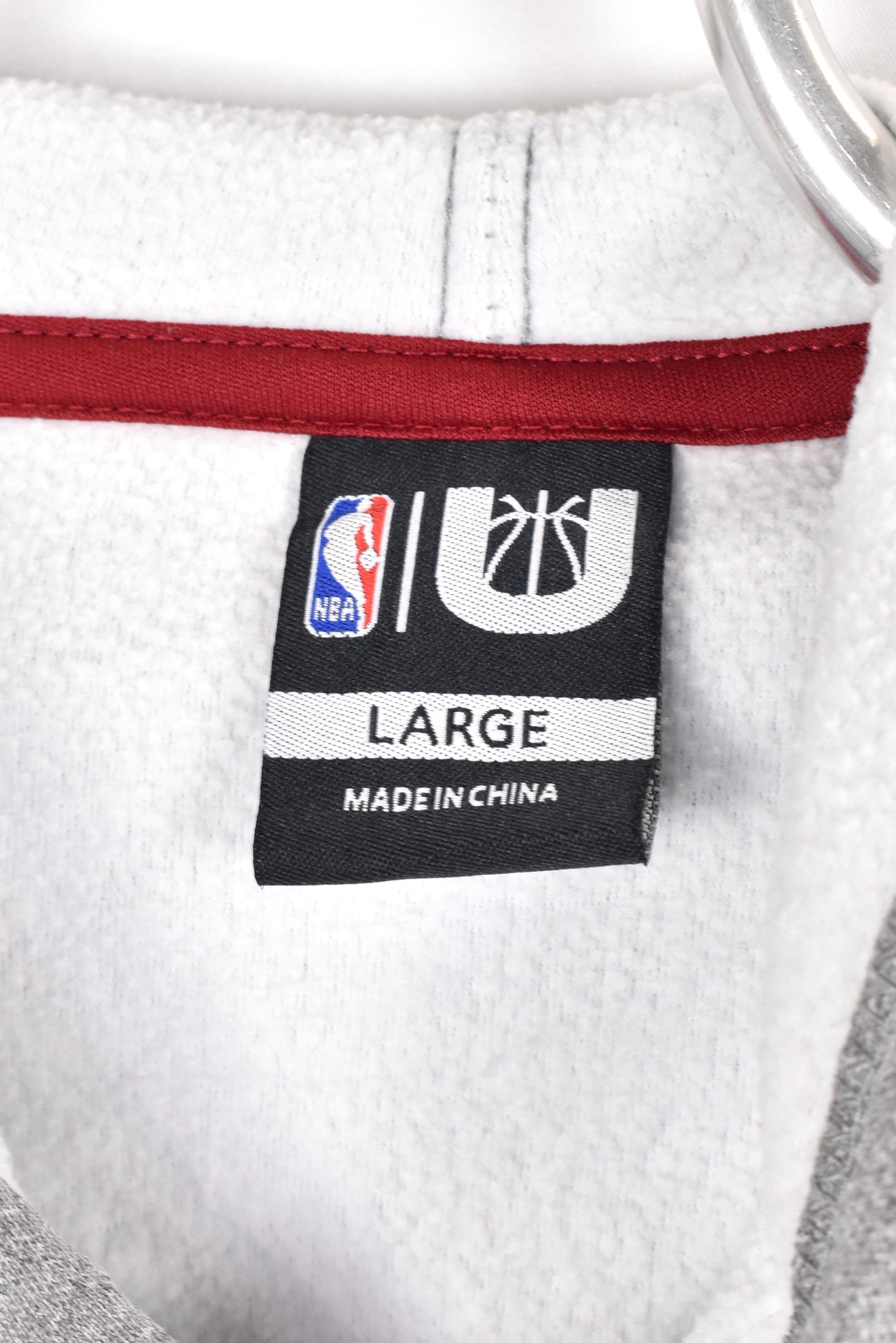 Modern Cleveland Cavillers hoodie, NBA grey graphic sweatshirt - AU Large PRO SPORT