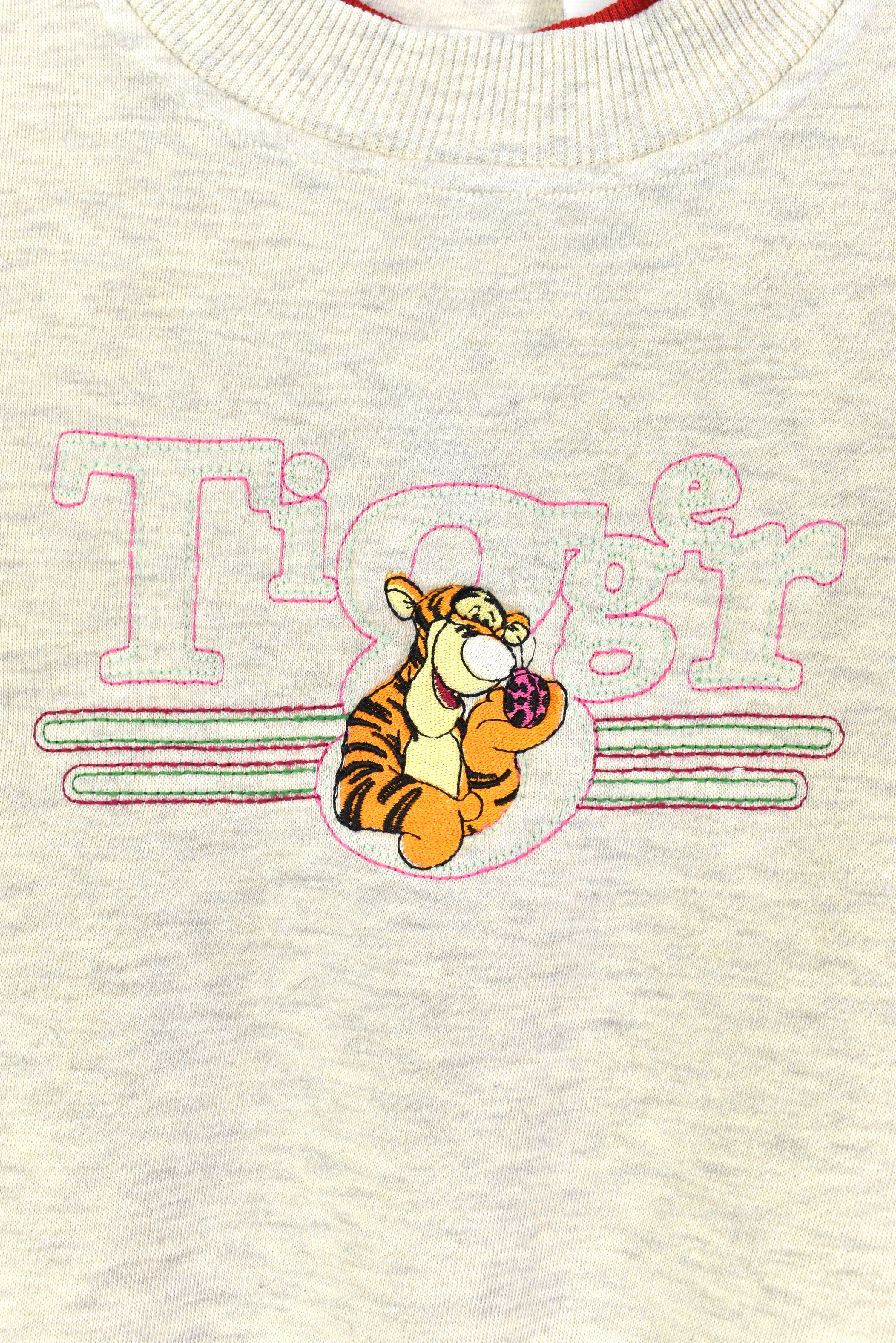 Vintage Disney Tigger embroidered cream sweatshirt | Medium DISNEY / CARTOON