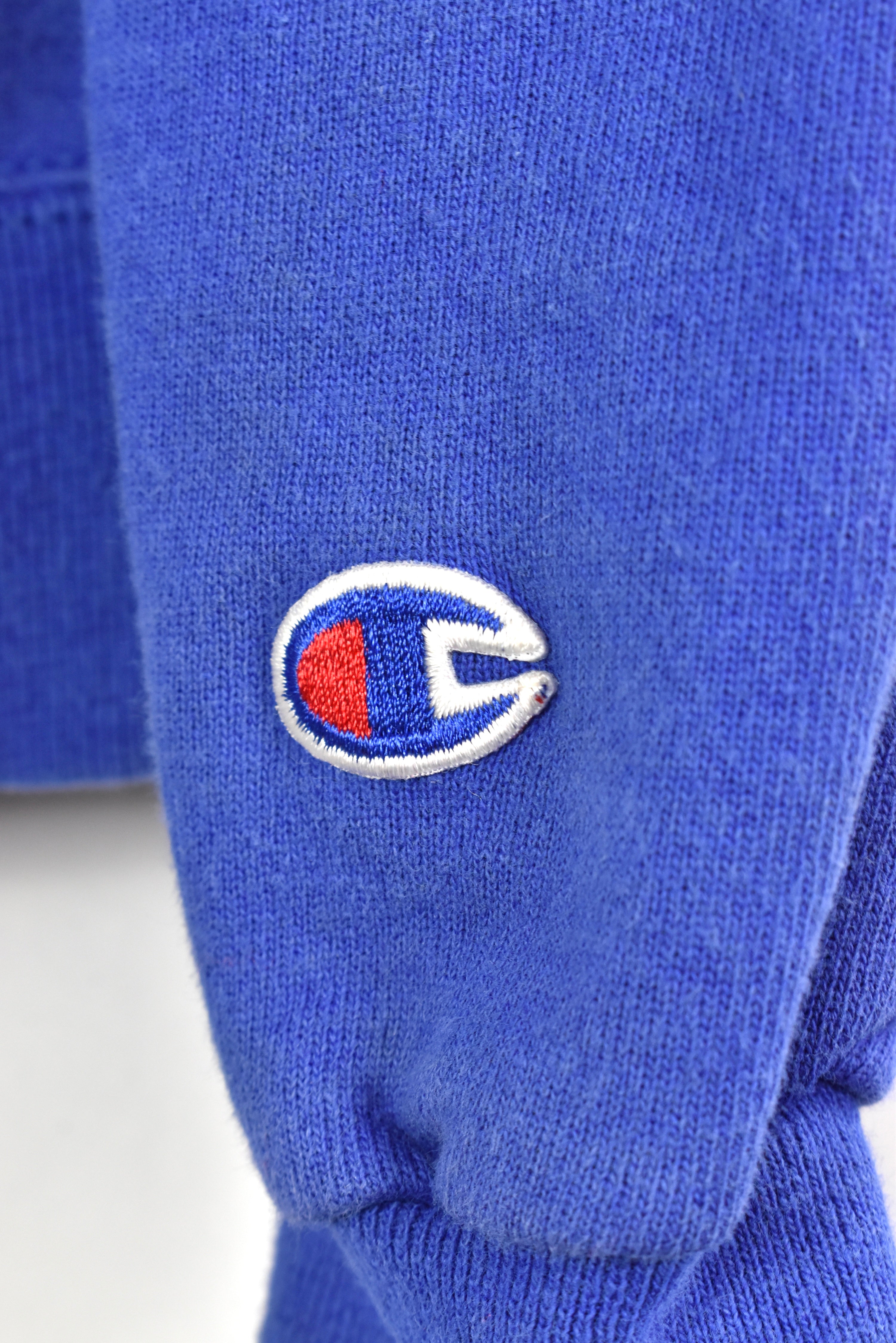 VINTAGE CHAMPION EMBROIDERED BLUE SWEATSHIRT | LARGE CHAMPION