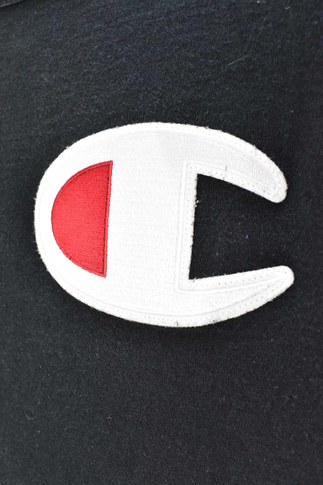 VINTAGE CHAMPION BLACK T-SHIRT | SMALL CHAMPION