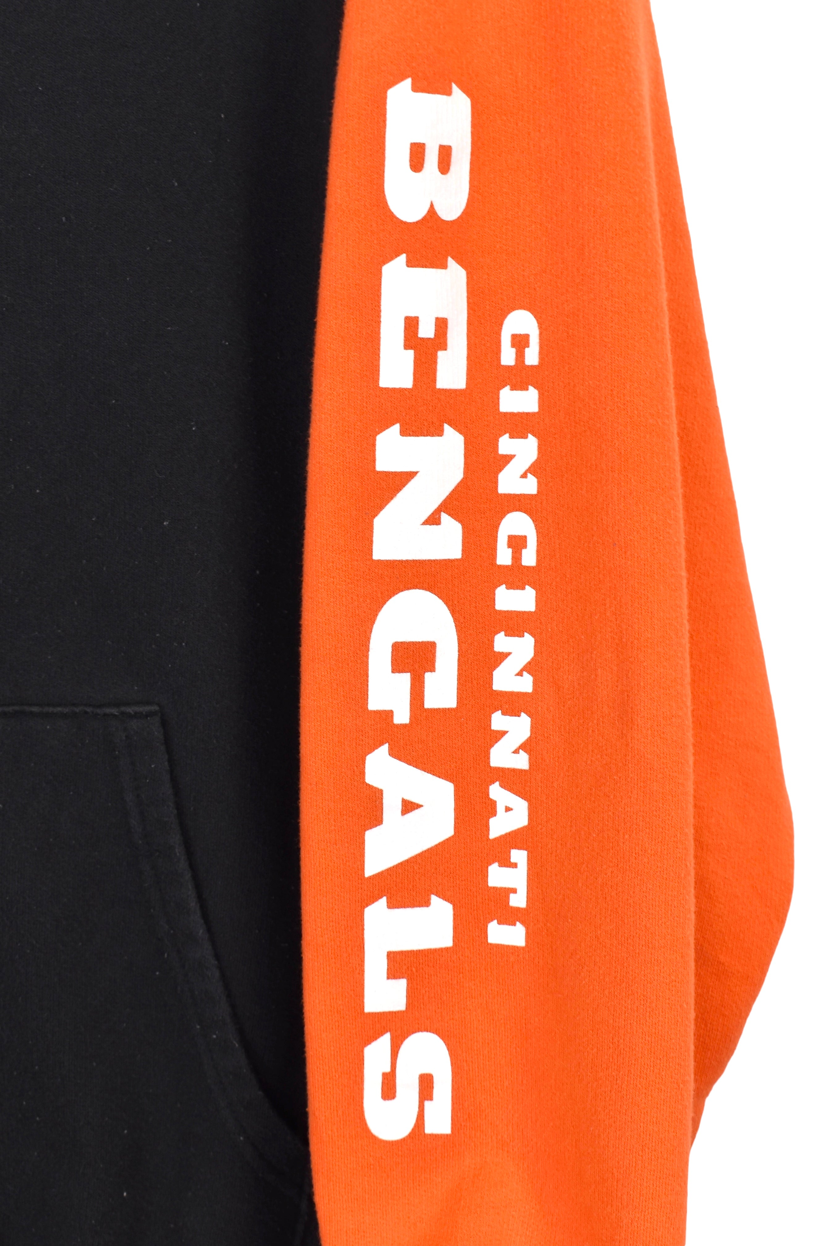 Vintage Cincinnati Bengals hoodie, black NFL graphic sweatshirt - Large