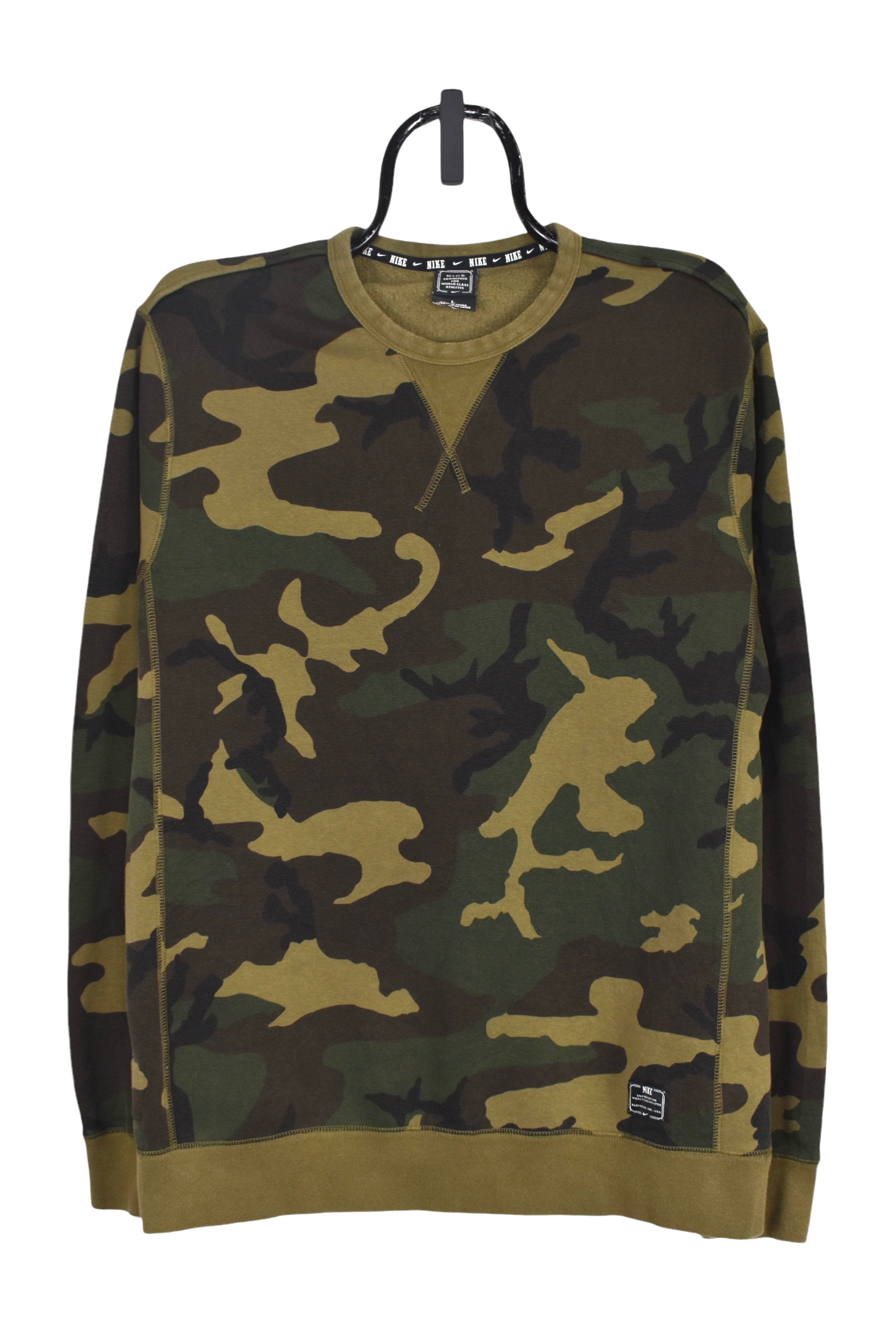 Modern Nike sweatshirt L green camo crewneck