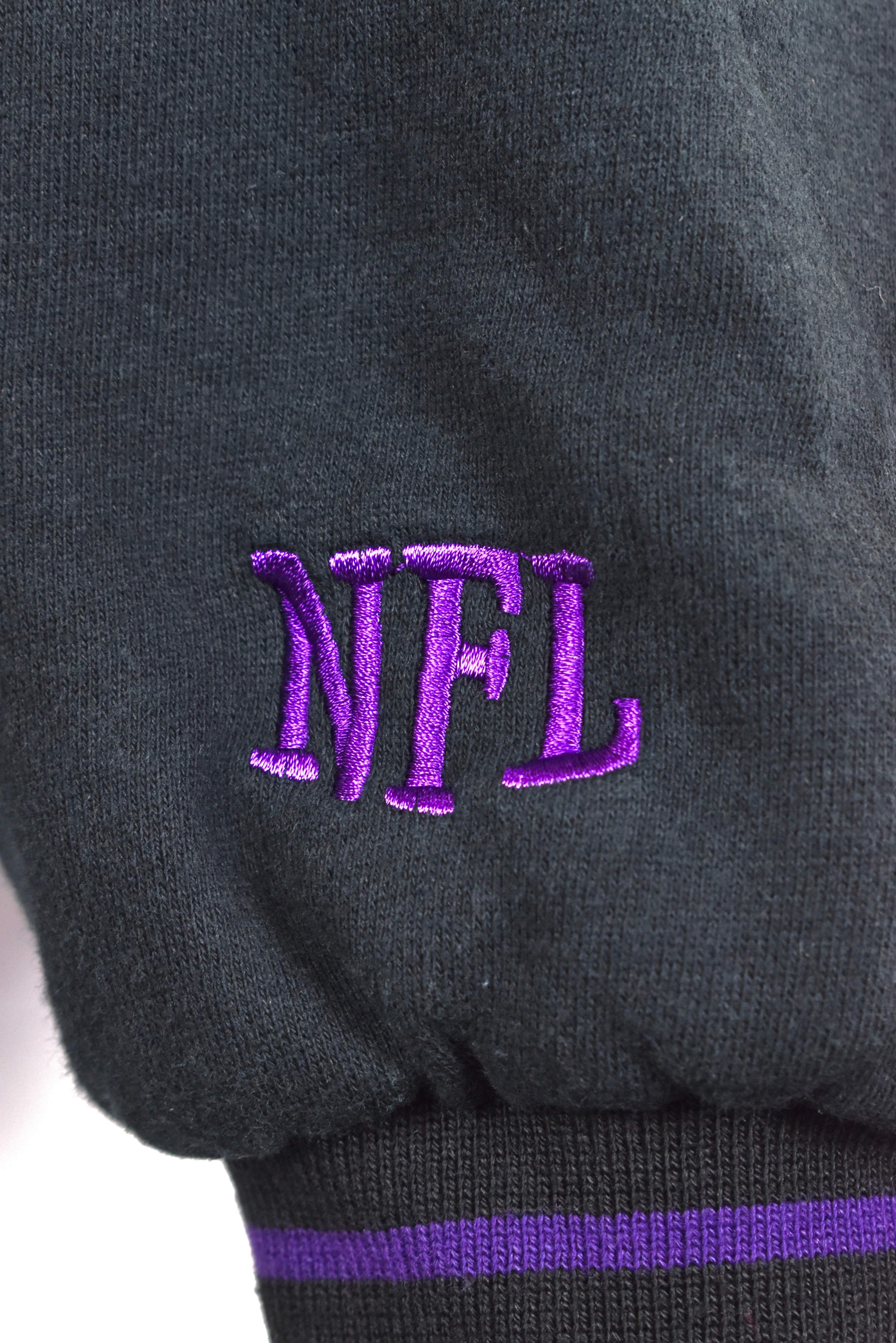 Vintage Baltimore Ravens hoodie, NFL embroidered sweatshirt - AU XL PRO SPORT