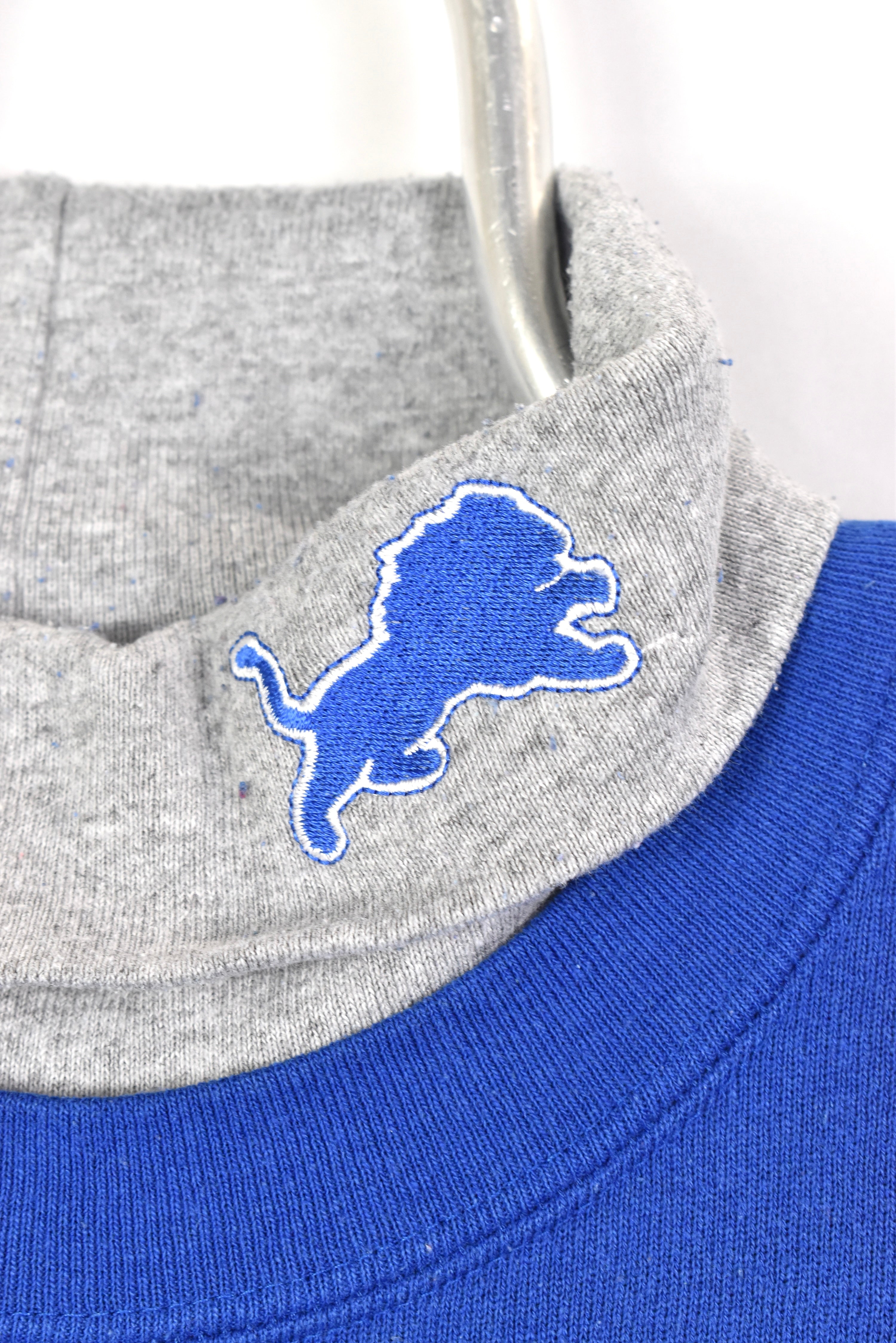 Vintage NFL Detroit lions embroidered turtle neck blue sweatshirt | XL PRO SPORT