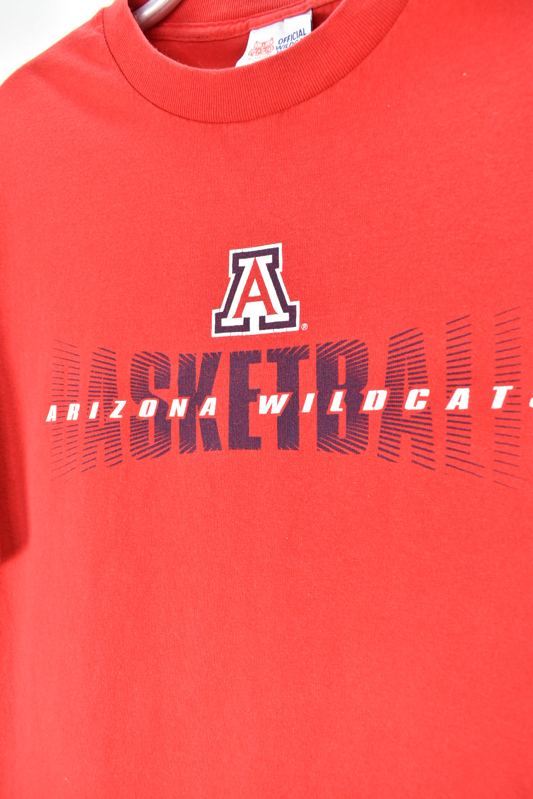 VINTAGE ARIZONA WILDCATS COLLEGE BASKETBALL RED T-SHIRT | LARGE COLLEGE