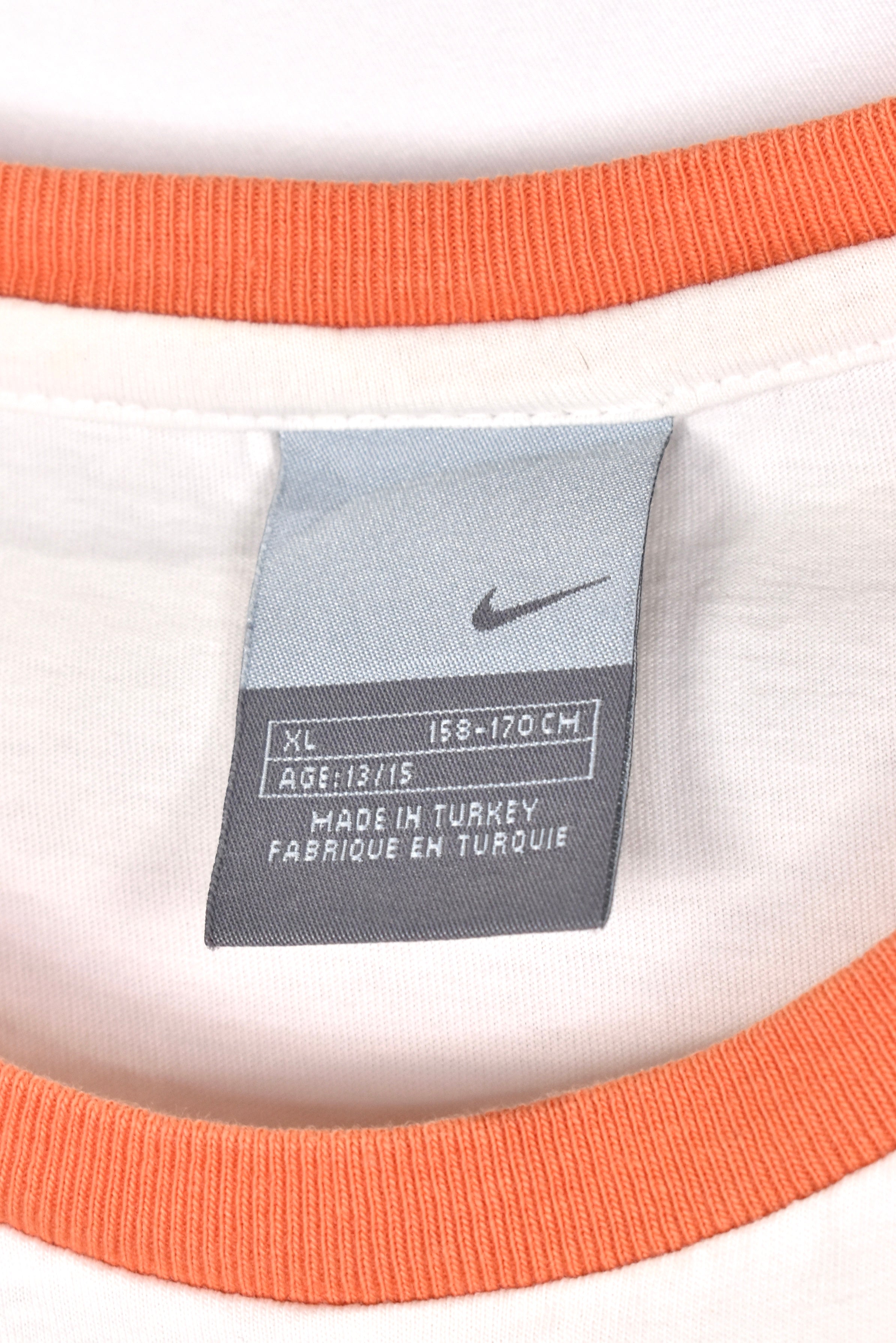 Vintage Nike shirt, white graphic tee - AU Small NIKE