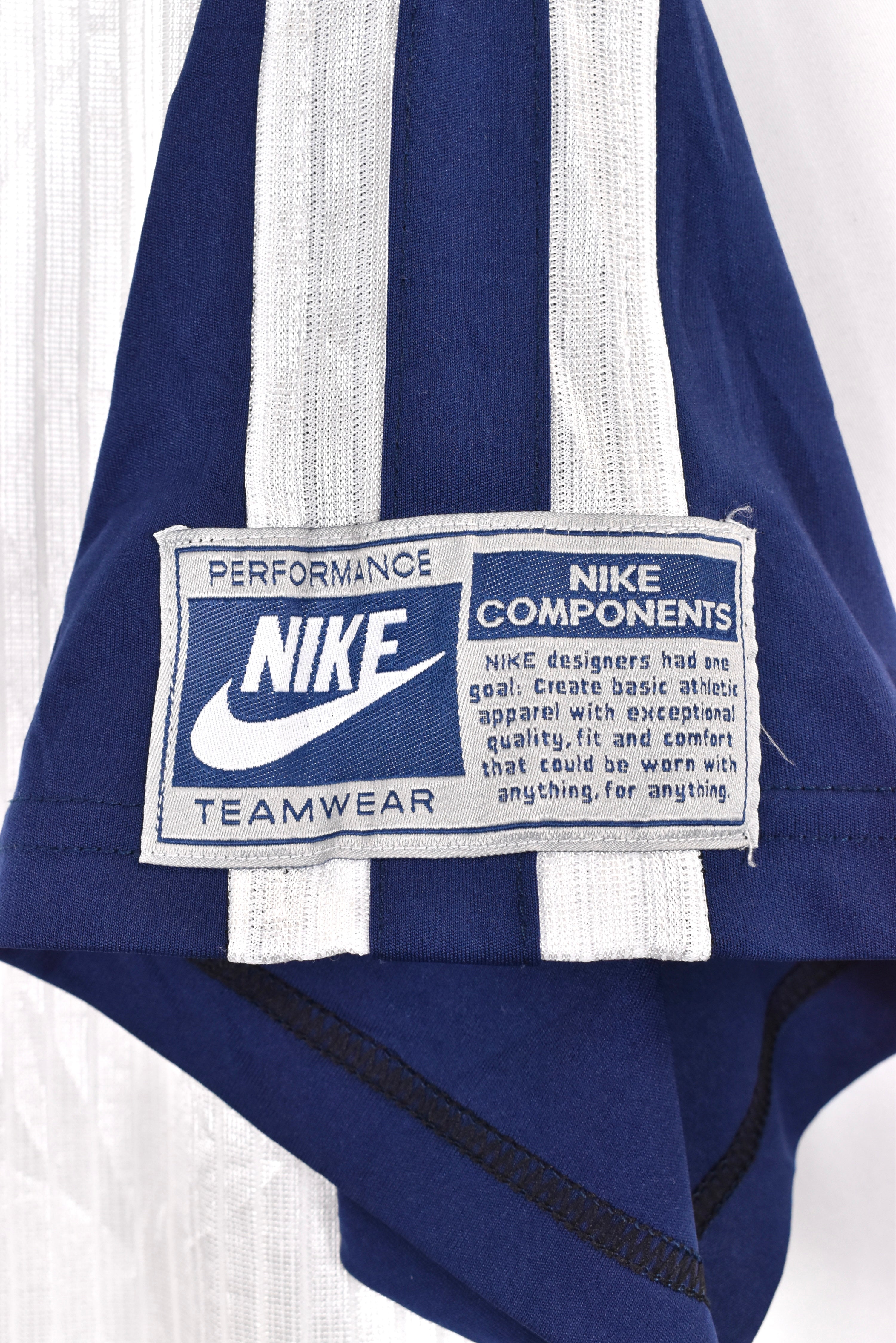 Vintage Nike shirt, white athletic embroidered tee - AU XL NIKE