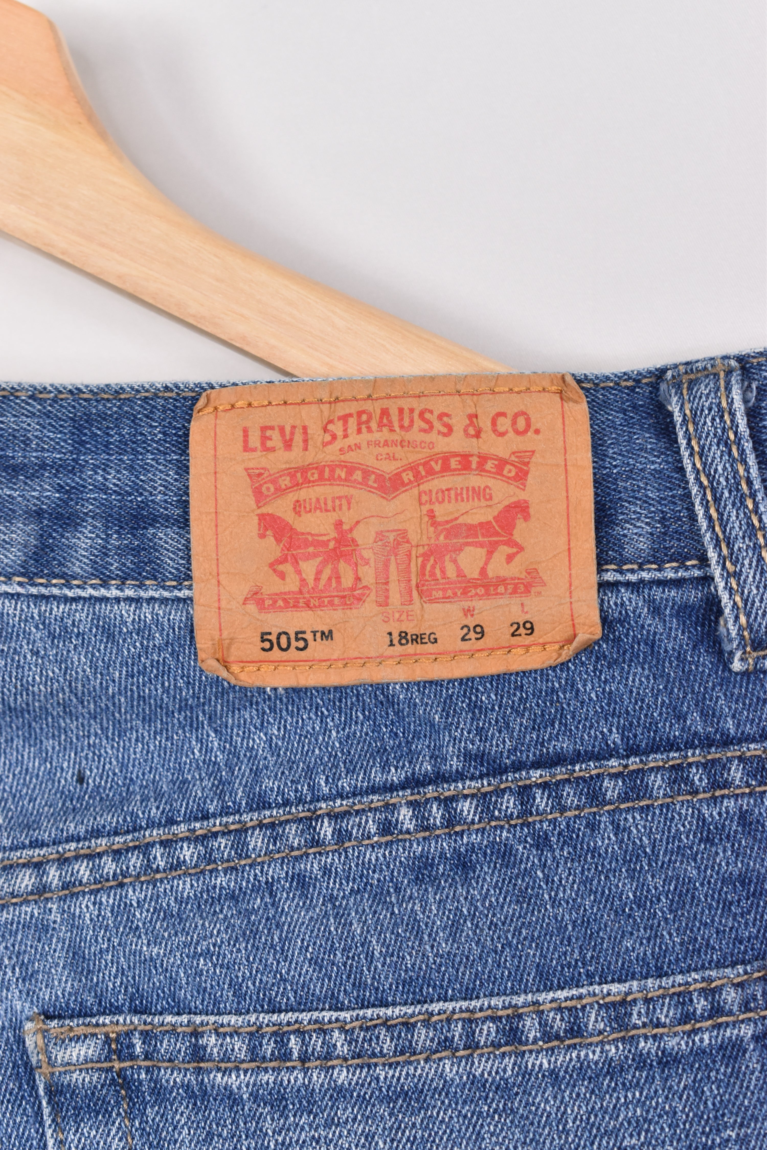 Women's vintage Levi's shorts, rework denim jeans - blue, W29" LEVIS