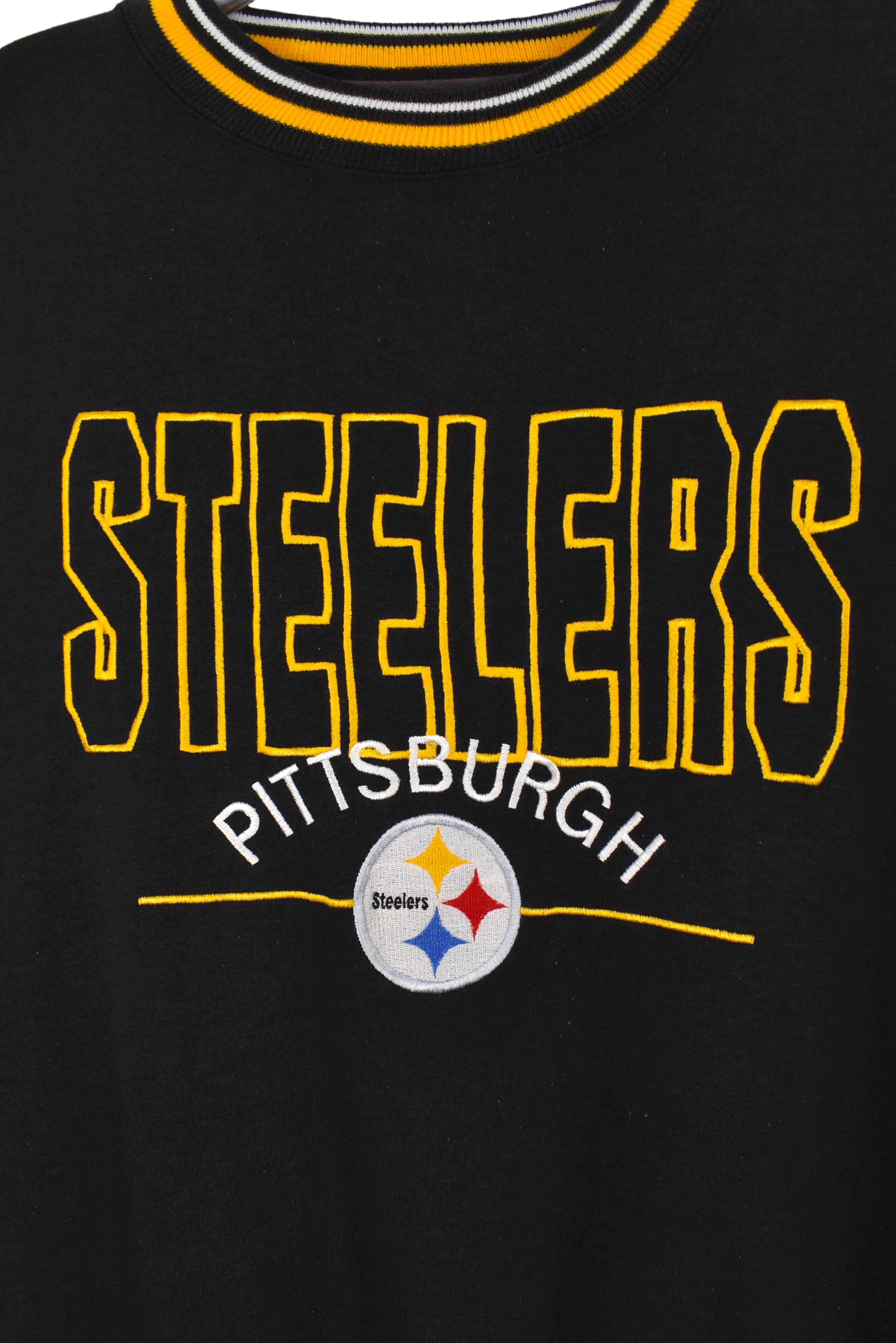 Vintage Pittsburgh Steelers sweatshirt, NFL black embroidered crewneck - XL